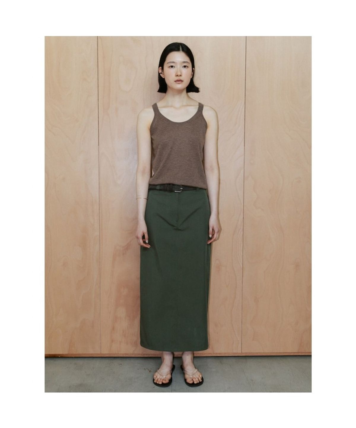 디애퍼처(THE APERTURE) Asti H Line Skirt  Khaki (TA6427A05H)