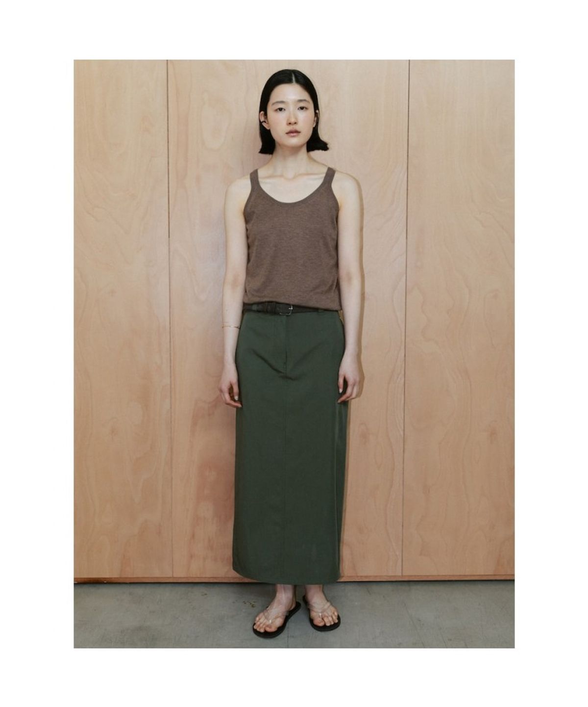 디애퍼처(THE APERTURE) Asti H Line Skirt  Khaki (TA6427A05H)