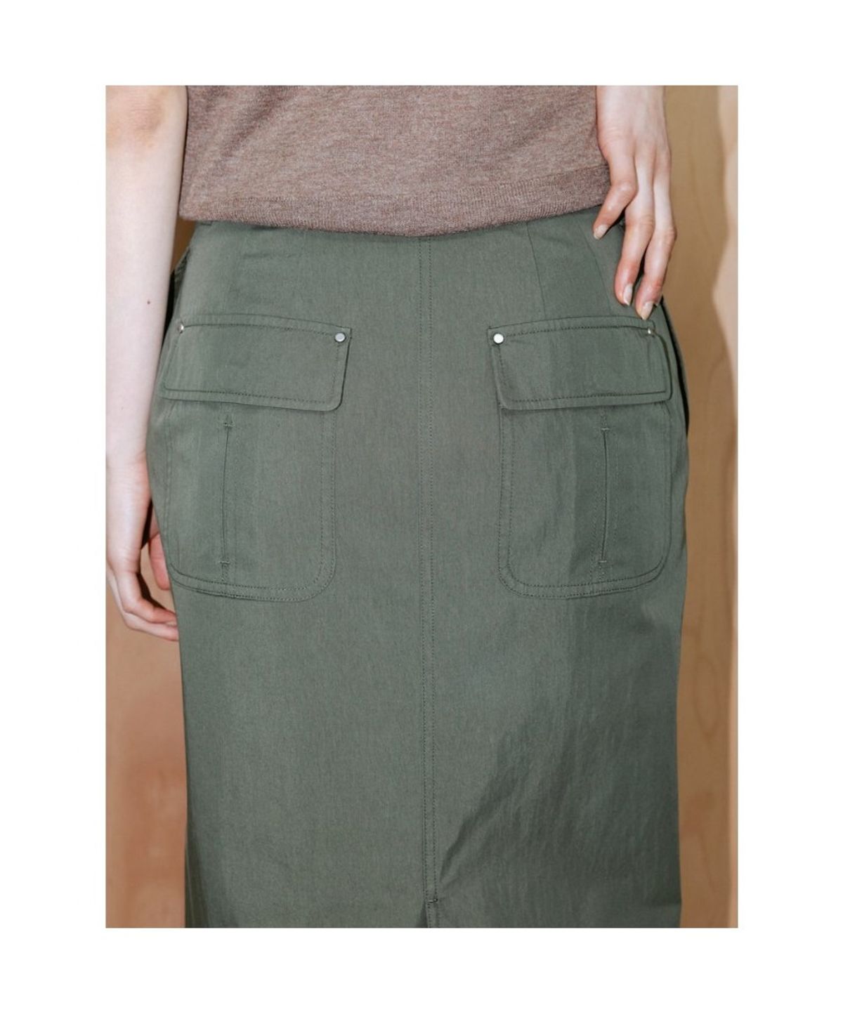 디애퍼처(THE APERTURE) Asti H Line Skirt  Khaki (TA6427A05H)