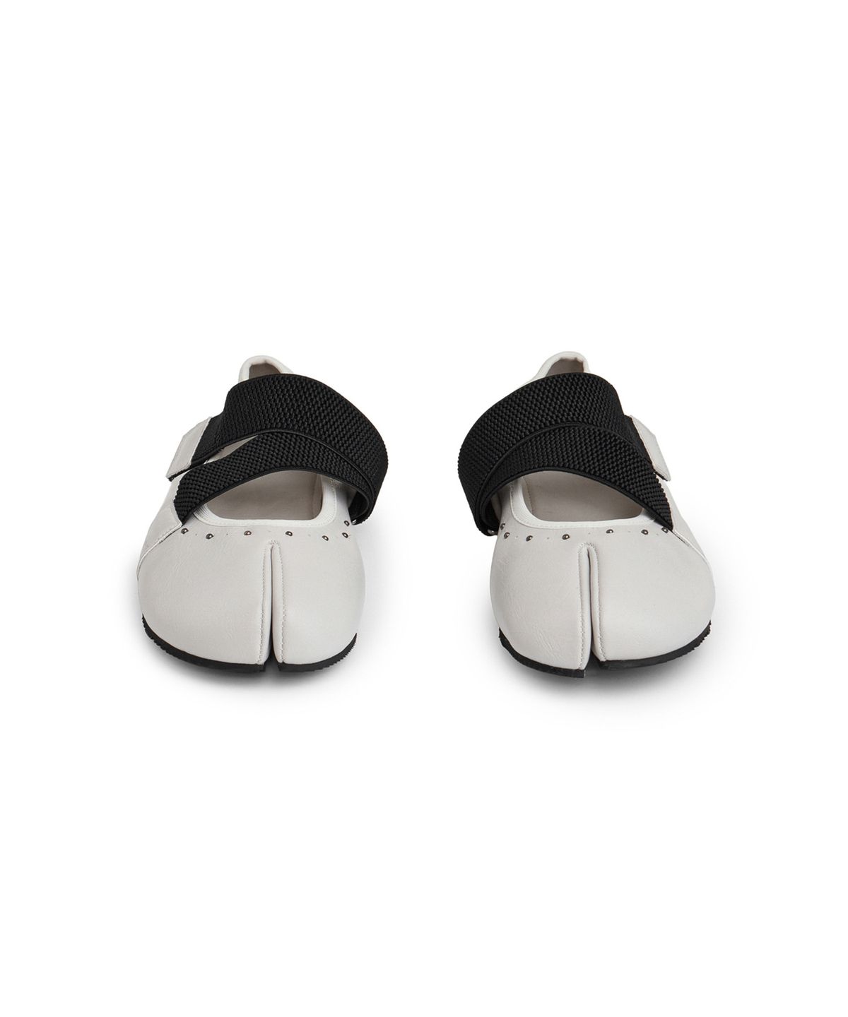 다이닛(DEINET) TABI POINT FLAT SHOES IN IVORY