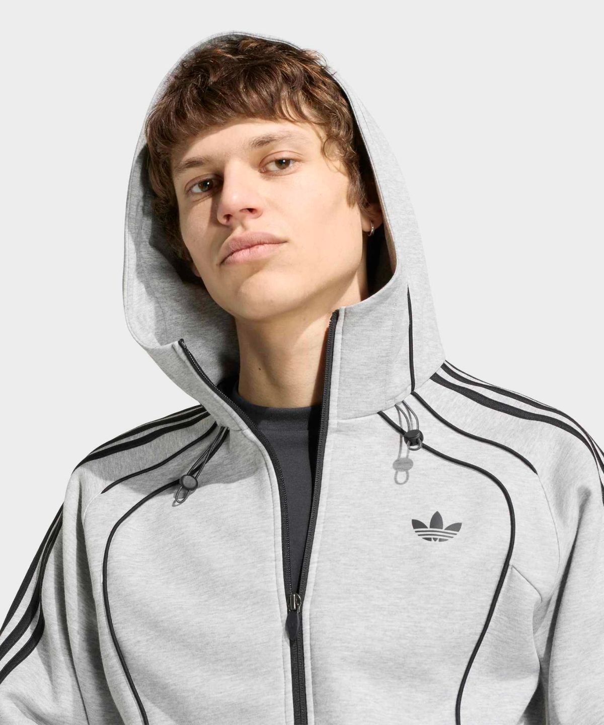 아디다스(ADIDAS) 스페이서 팀가이스트 26 커트라인 풀 지퍼 후디 - 미디엄그레이헤더 / KR7070