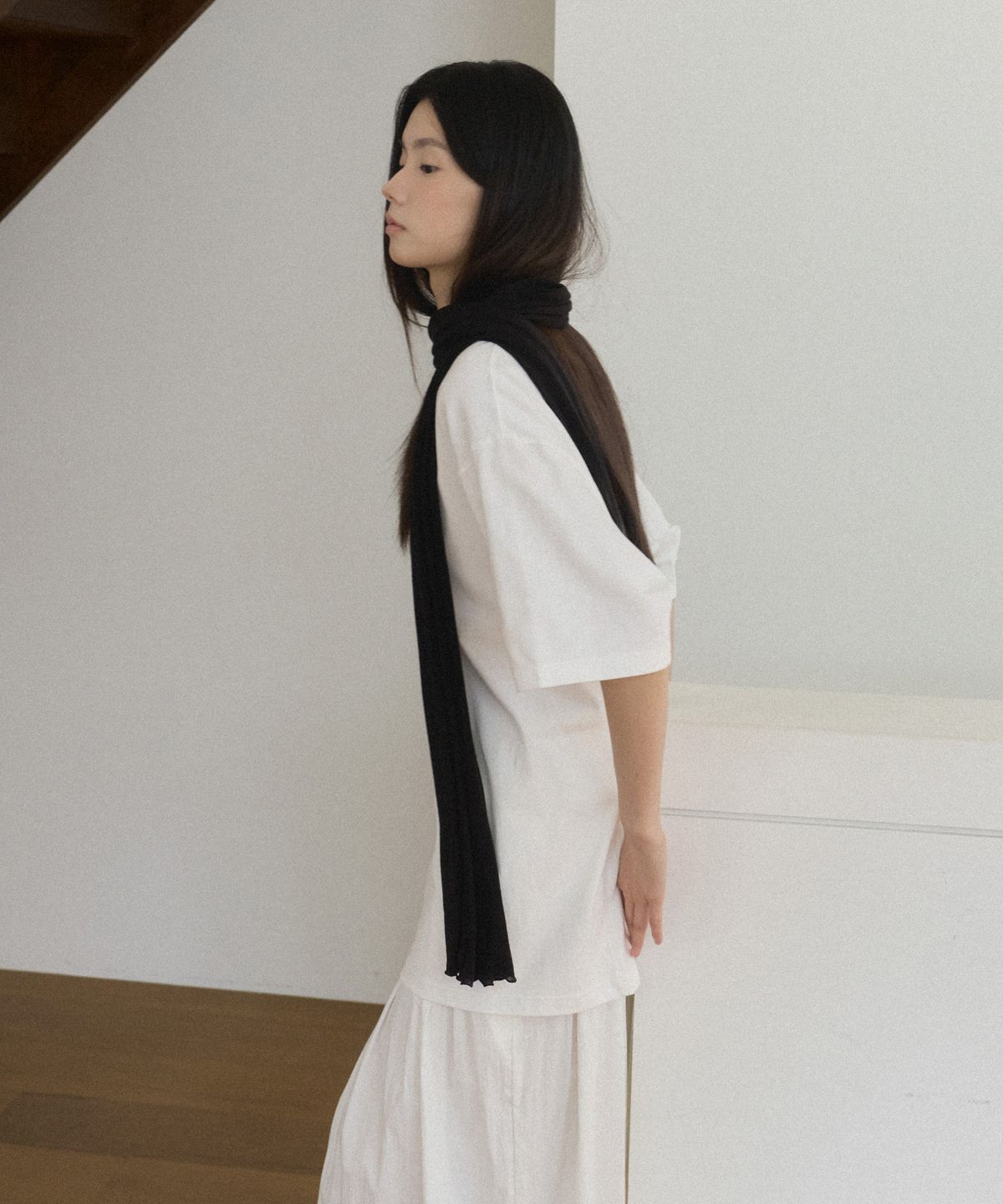 민씨오(MINCO) 딥 울 와이드 스카프 (black)