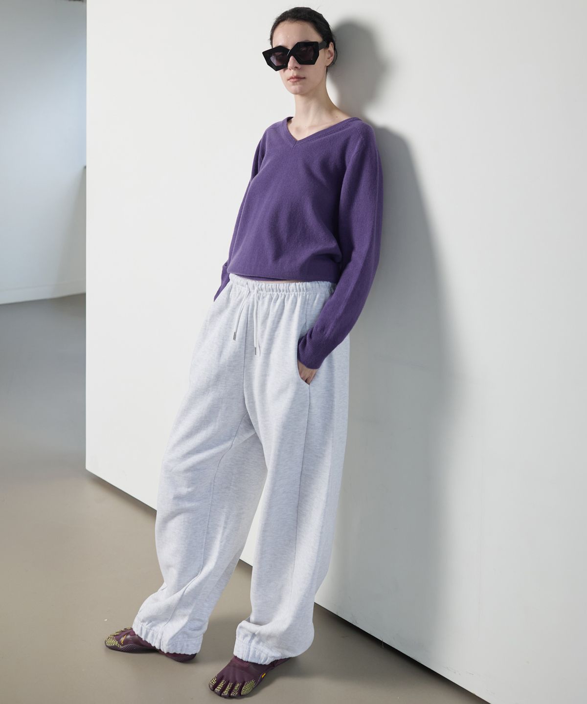 누베르(NUVERE) Mellow V Knit Purple