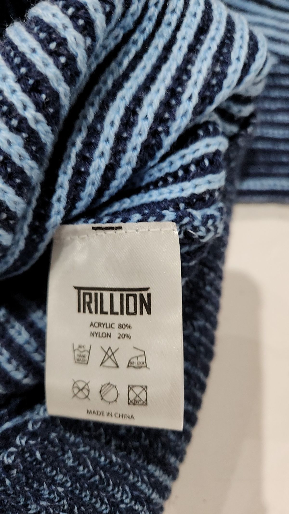 트릴리온(TRILLION) 니트/스웨터 M