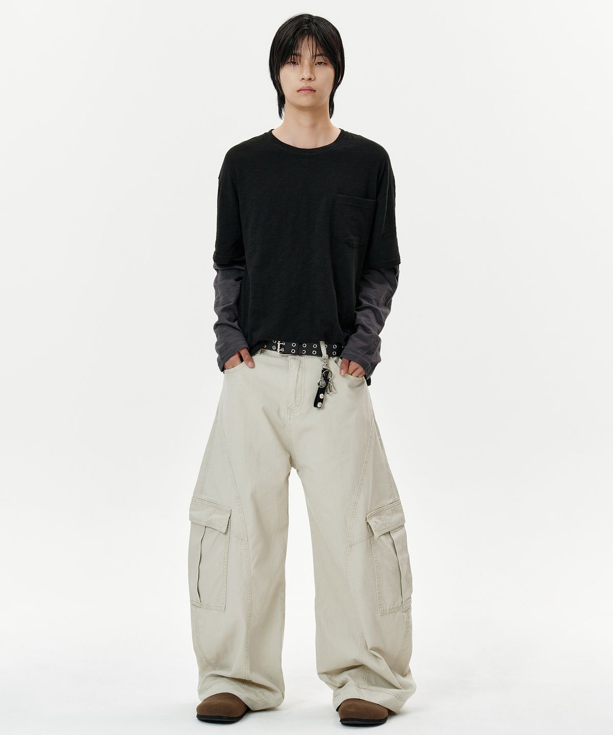딥센스(DEEP SENSE) Slit Cargo Curved Pants - beige