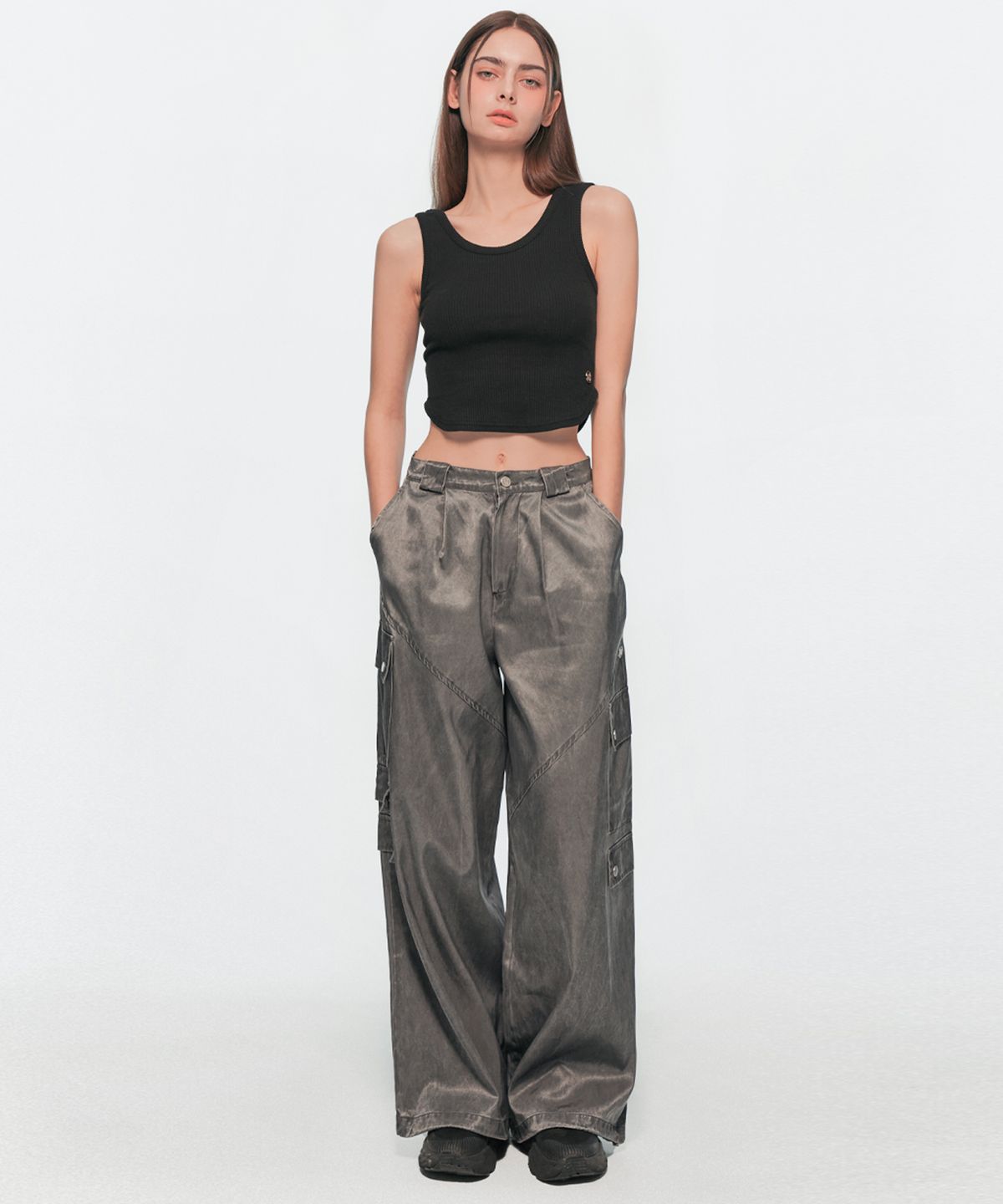 유움(UUM) GLOSS BIO INCISION PANTS GRAY