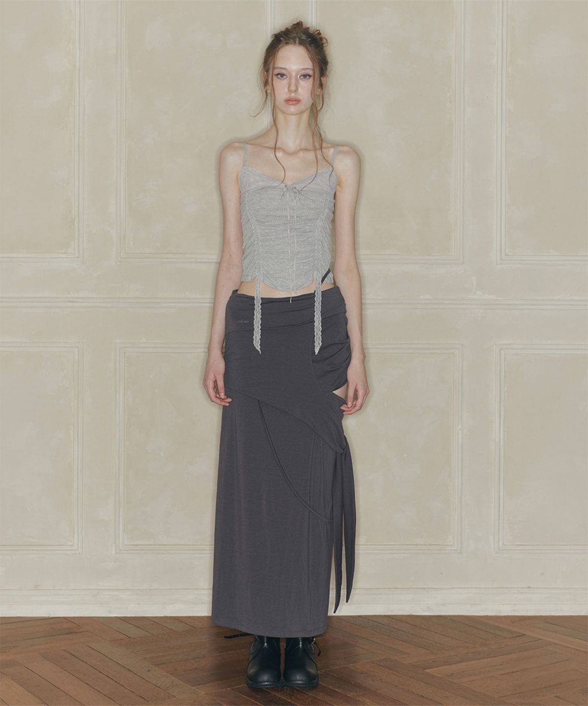 페인오어플레져(PAINORPLEASURE) CUT-OUT LONG SKIRT charcoal