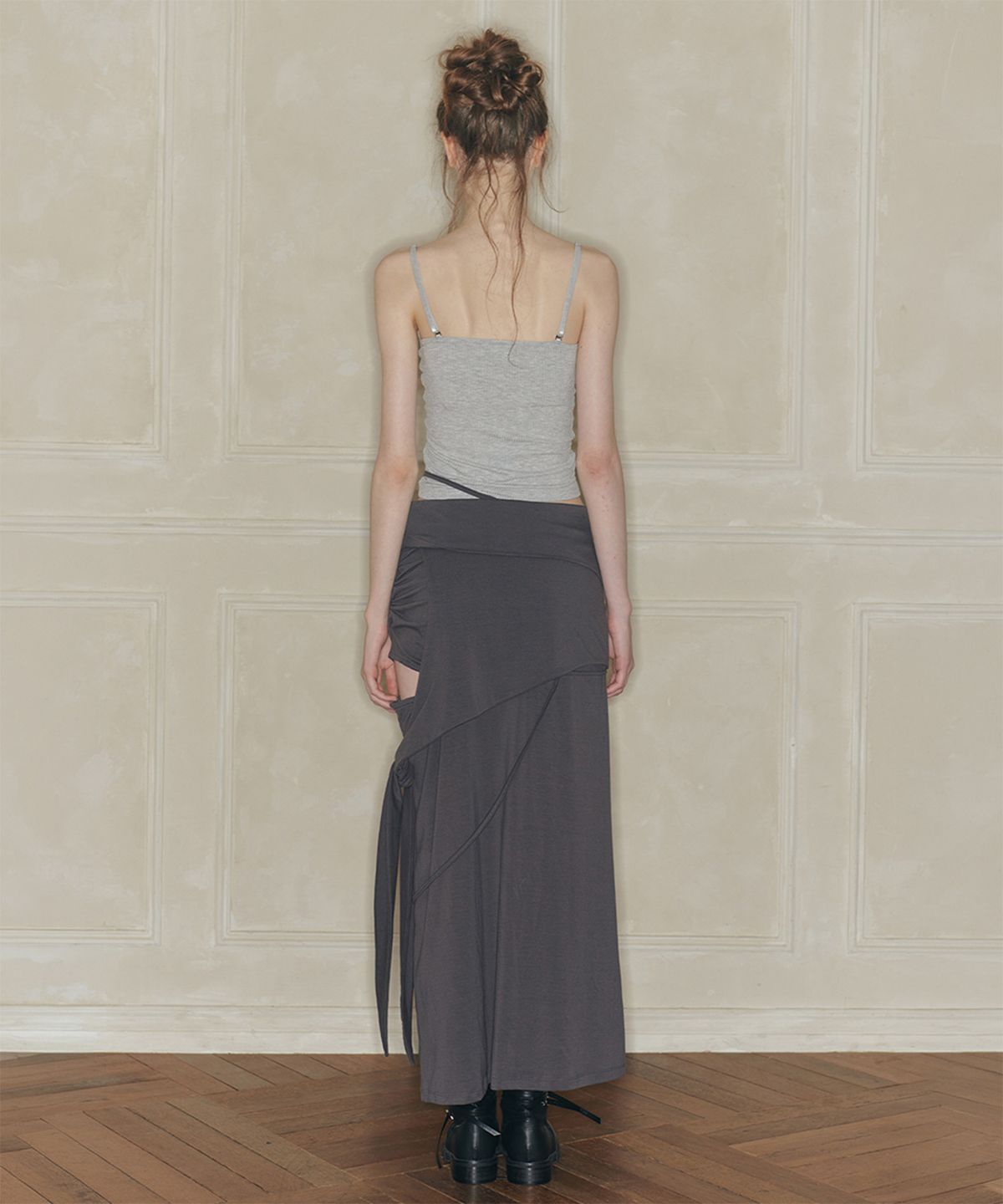 페인오어플레져(PAINORPLEASURE) CUT-OUT LONG SKIRT charcoal