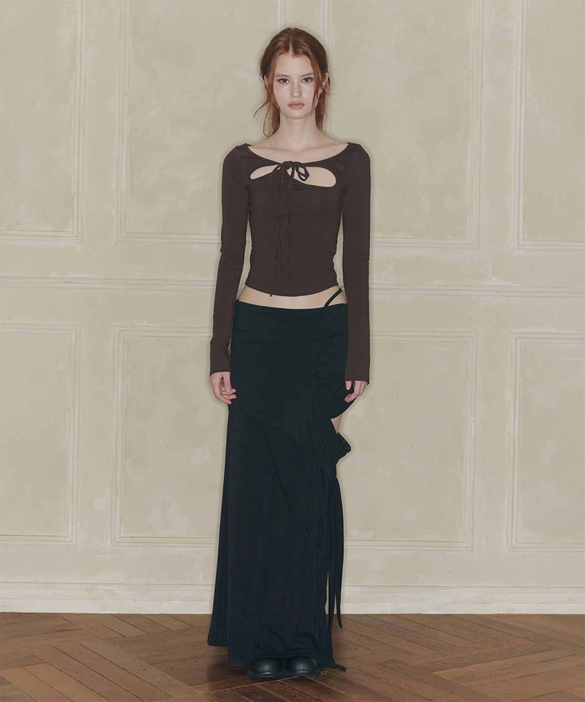 페인오어플레져(PAINORPLEASURE) CUT-OUT LONG SKIRT black
