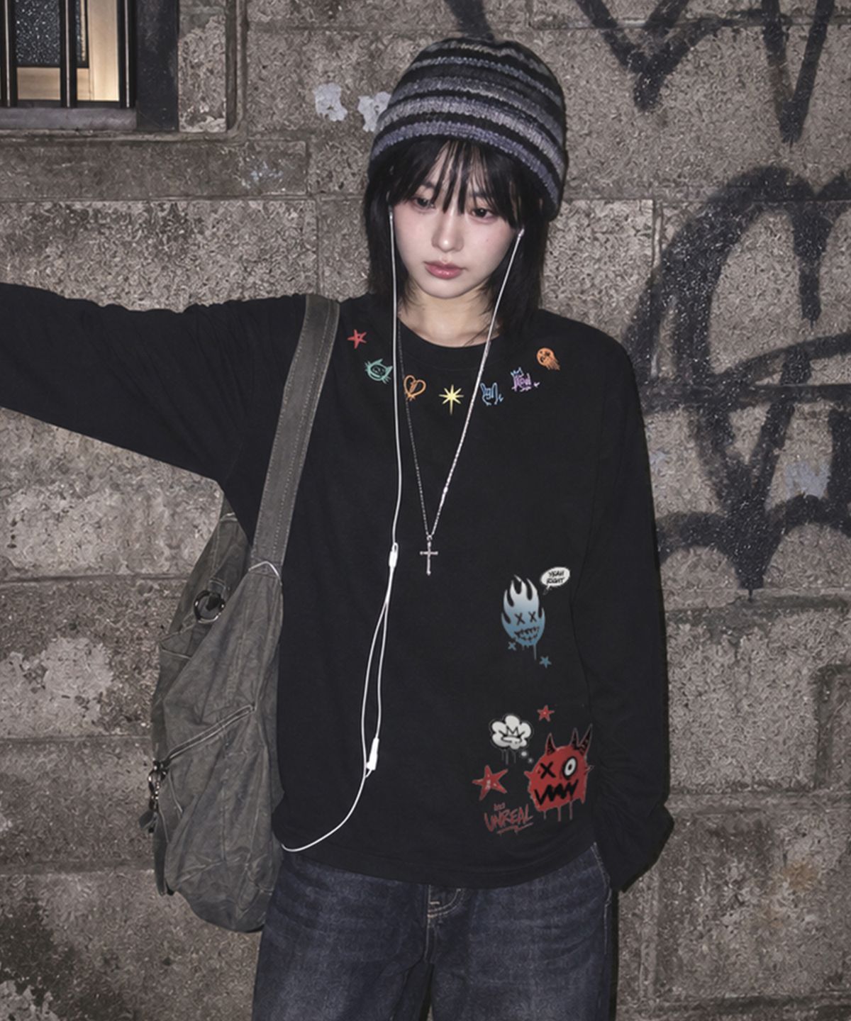 아티스트웨어(ARTISTWEAR) 언리얼몬스터 긴팔티