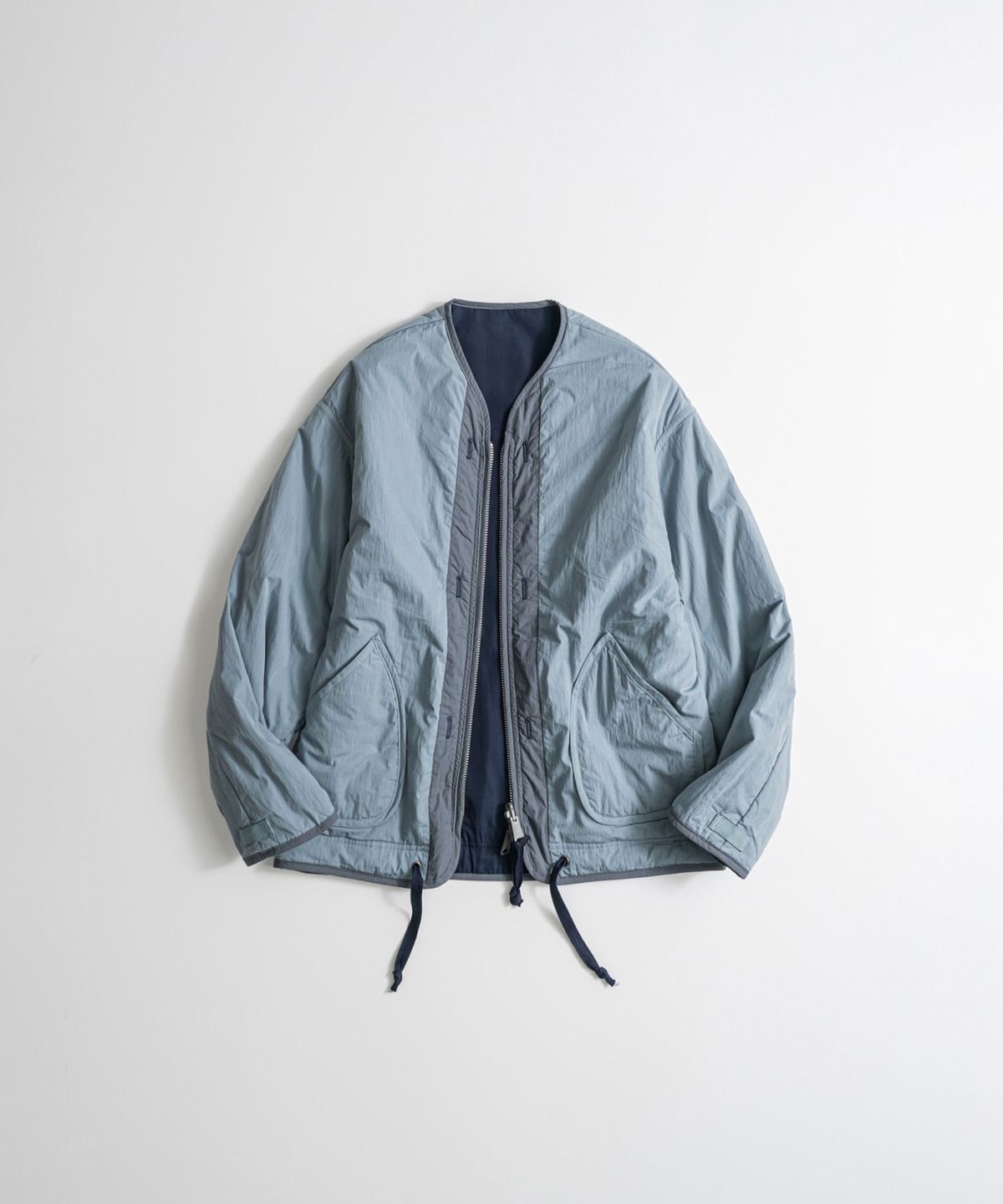 비헤비어(BEHEAVYER) REVERSIBLE MIL LINER JACKET navy/l.blue