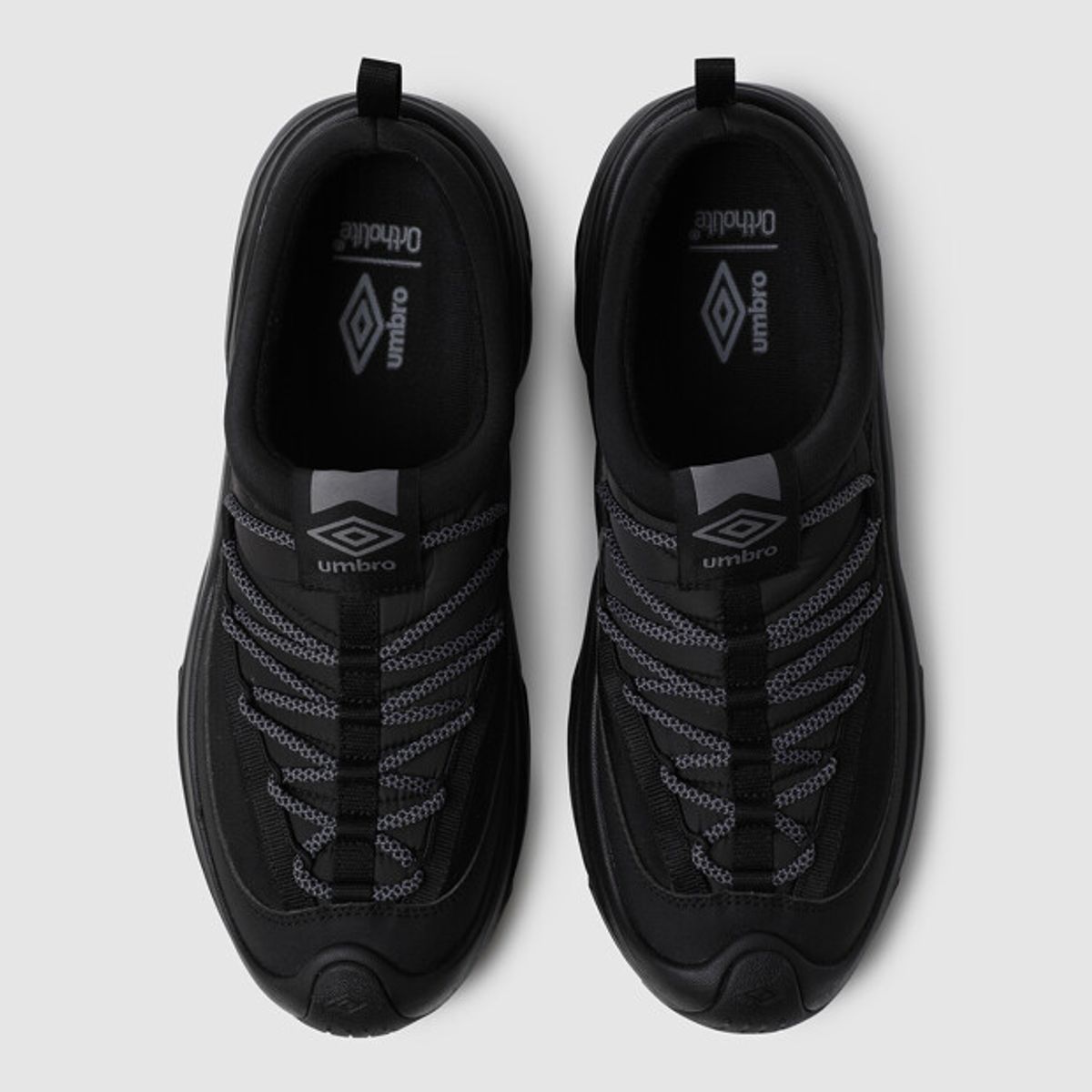 엄브로(UMBRO) TERRAD MULE (테라드 뮬) 블랙 UR423EMUO7