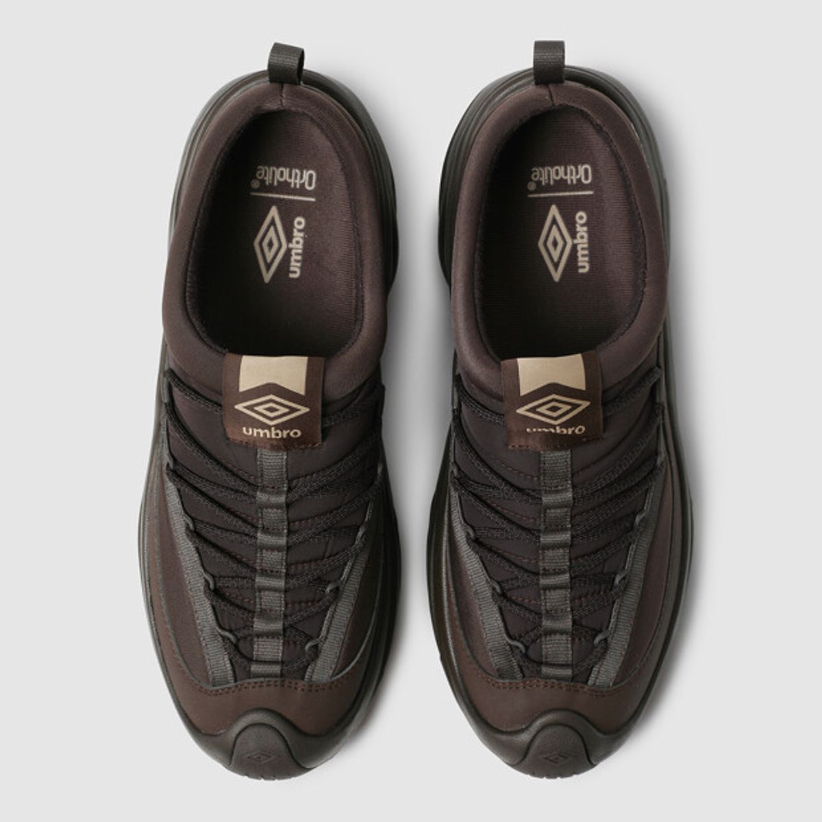 엄브로(UMBRO) TERRAD MULE (테라드 뮬) 브라운 UR423EMUO7
