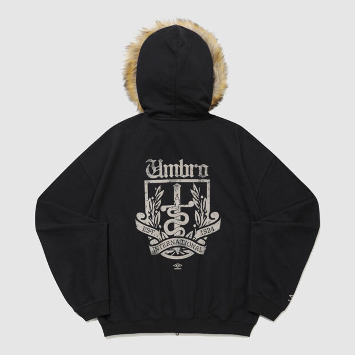 엄브로(UMBRO) DISTRICT11 퍼 트리밍 후드집업 블랙 UR321CFT98