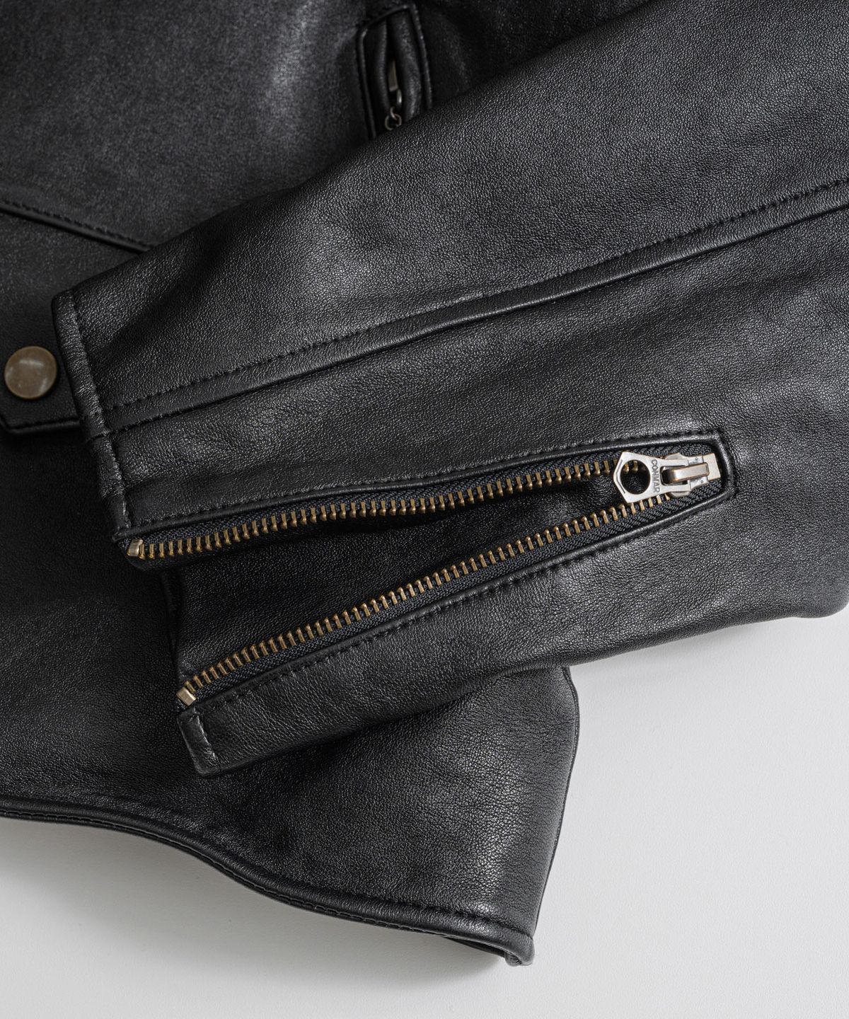 비헤비어(BEHEAVYER) DISTRESSED LAMBSKIN DB RIDER JACKET black