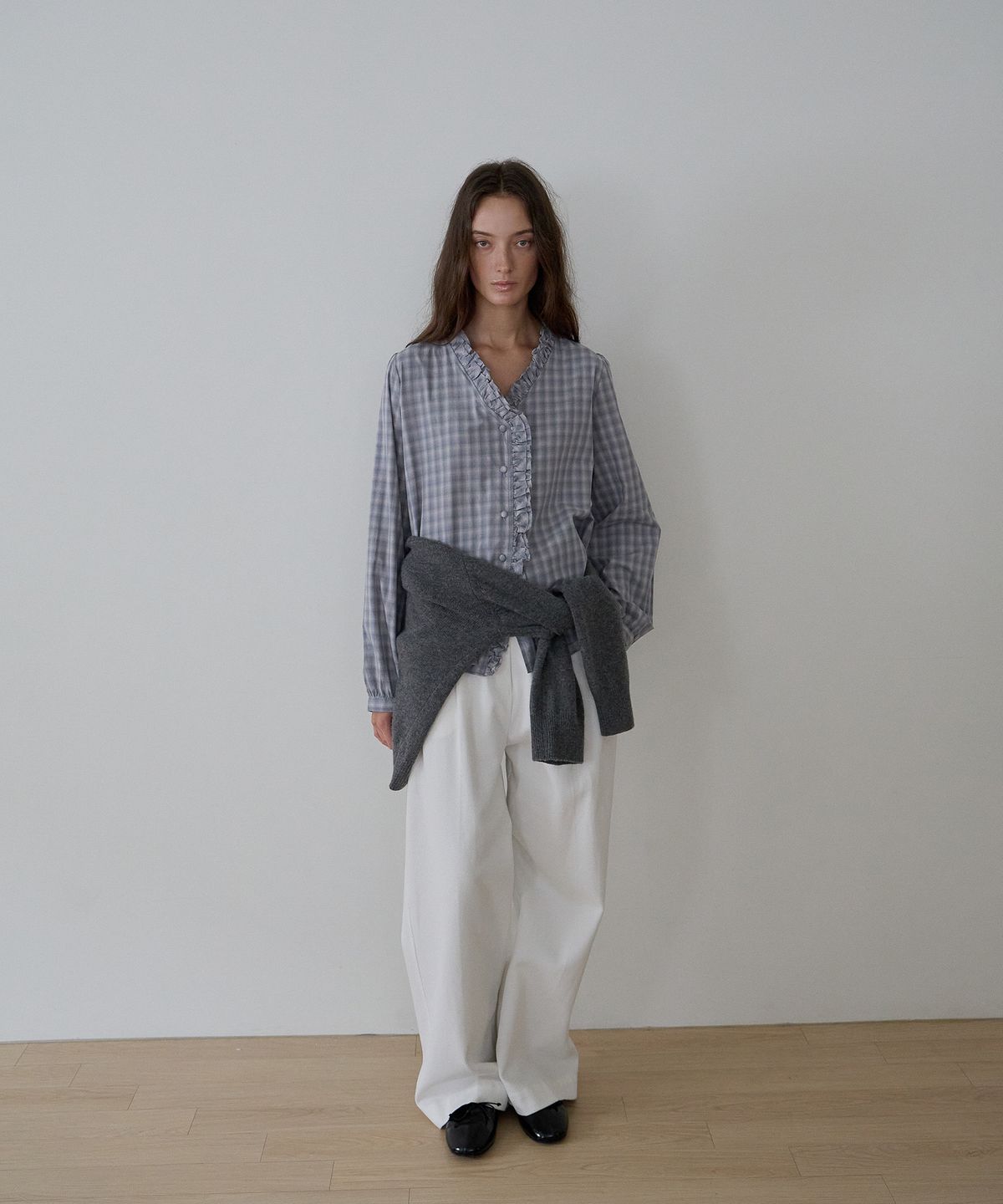 가더(GARDER) Sage Pattern Blouse (Blue)