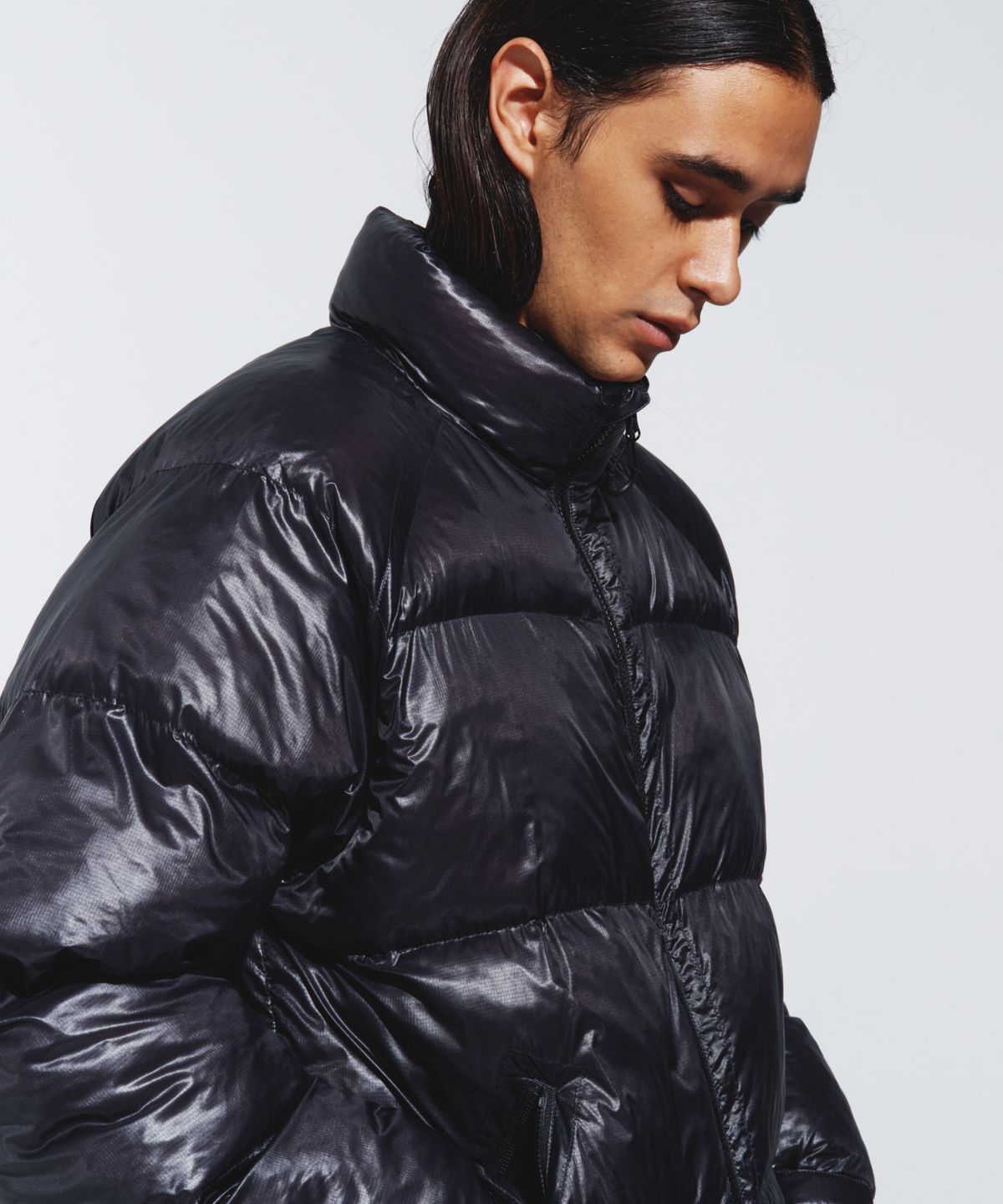 칼라파타르(KALAPATTHAR) AIR PUFFER STAND COLLAR JACKET - CHARCOAL