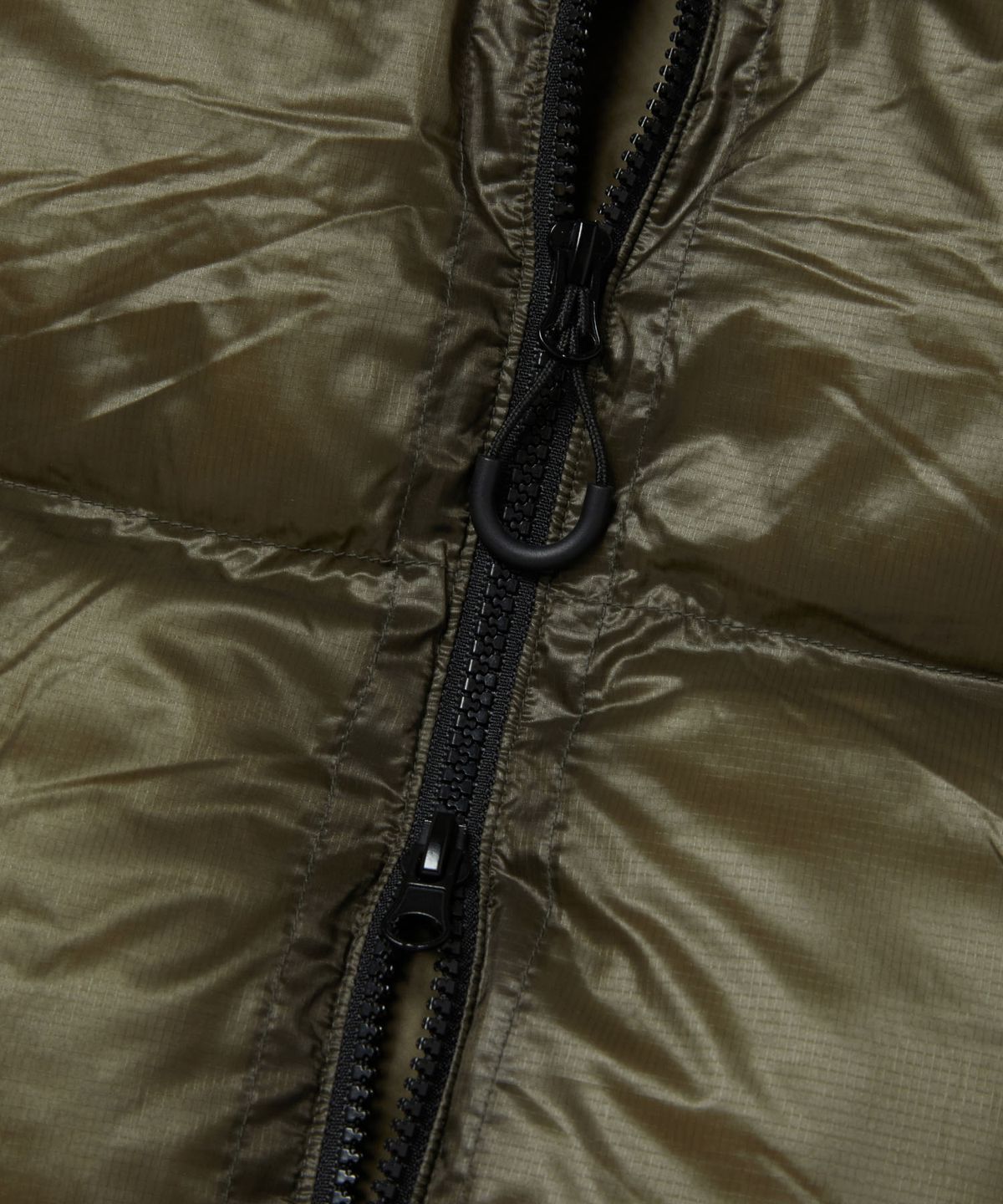 칼라파타르(KALAPATTHAR) AIR PUFFER STAND COLLAR JACKET - KHAKI