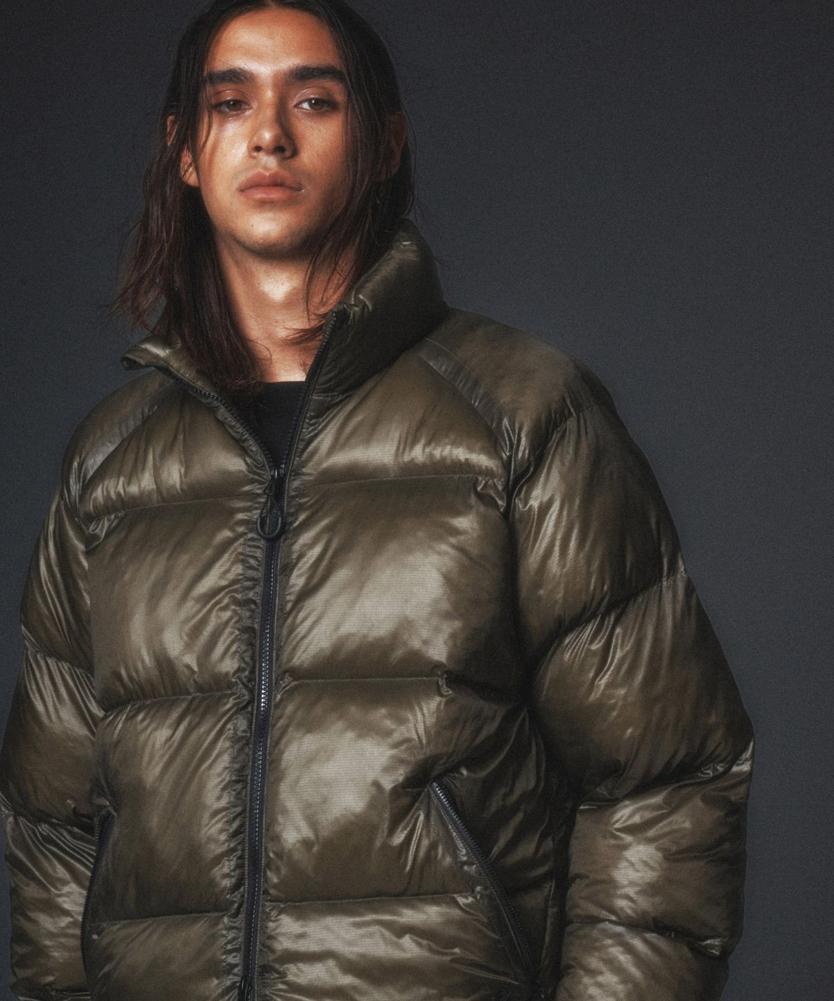 칼라파타르(KALAPATTHAR) AIR PUFFER STAND COLLAR JACKET - KHAKI