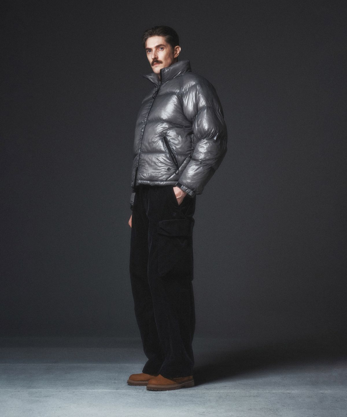 칼라파타르(KALAPATTHAR) AIR PUFFER STAND COLLAR JACKET - GREY