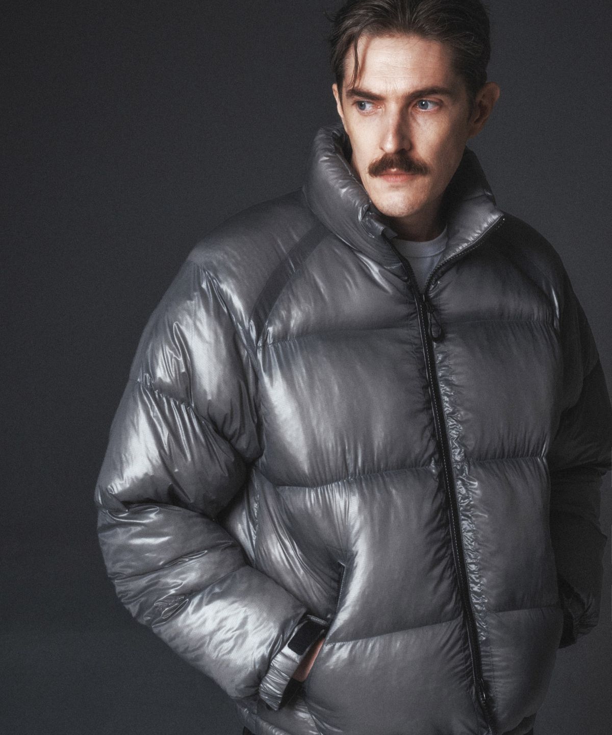 칼라파타르(KALAPATTHAR) AIR PUFFER STAND COLLAR JACKET - GREY