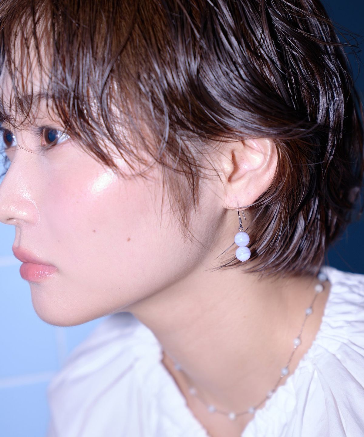 지지(GEEGEE) two blue lace agate earring