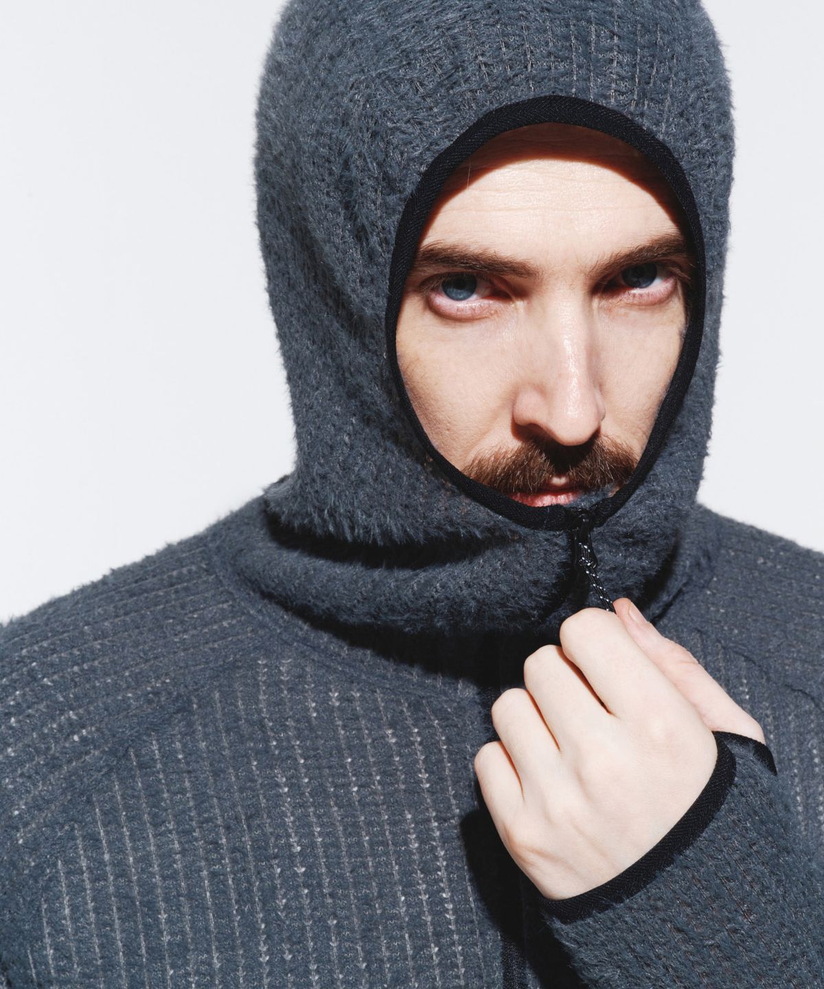 칼라파타르(KALAPATTHAR) AIR FLEECE HOODED ZIP-UP - CHARCOAL