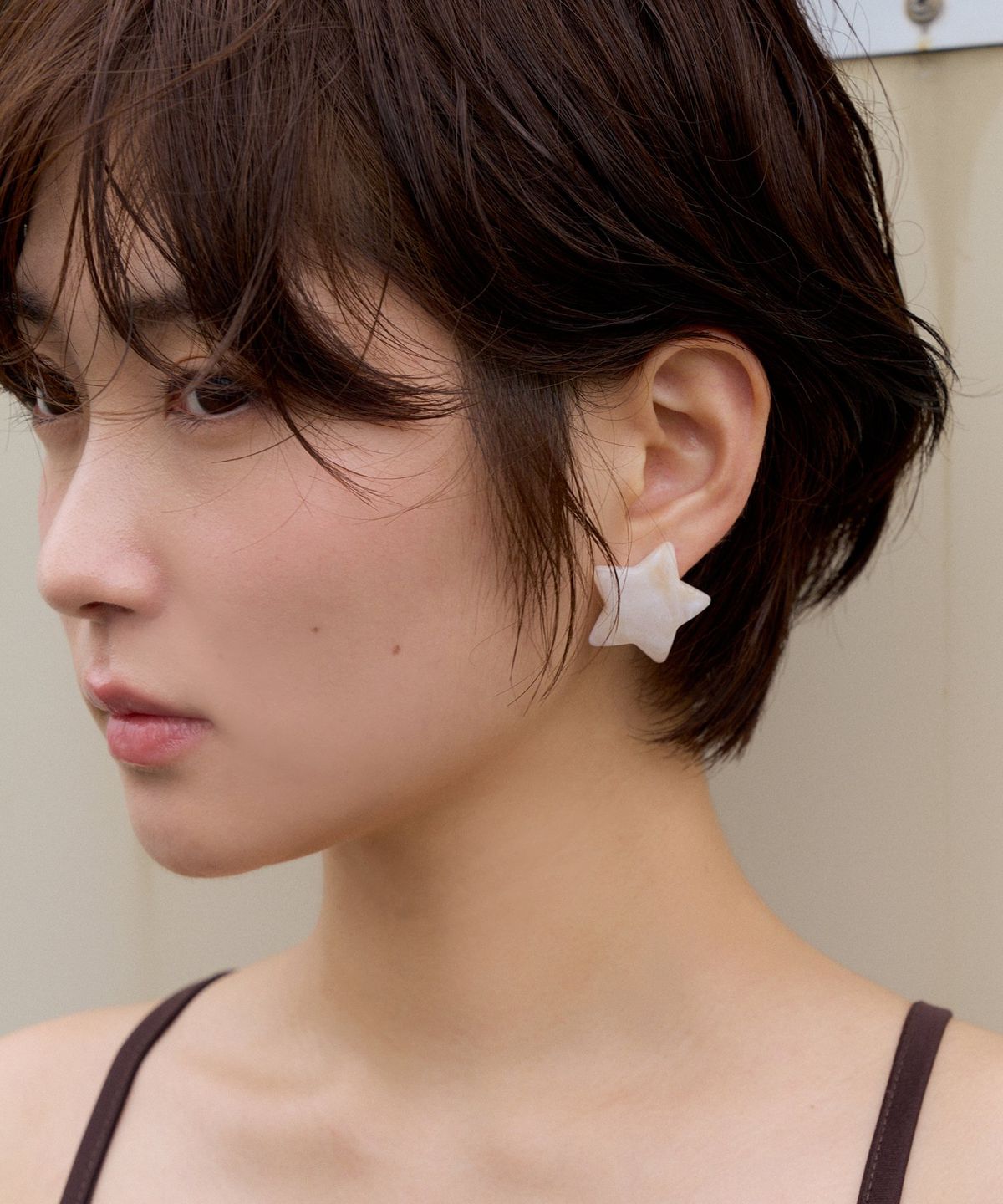 지지(GEEGEE) marble star earring - beige