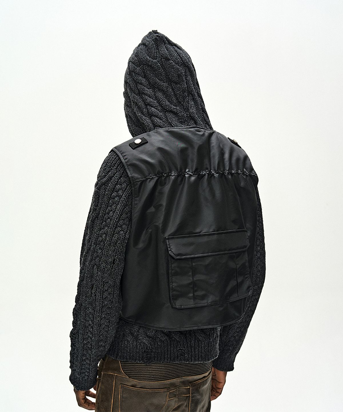 앤더슨벨(ADSB ANDERSSON BELL) ANDERSSON BELL X ALPHA INDUSTRIES FLIGHT VEST (BLACK)