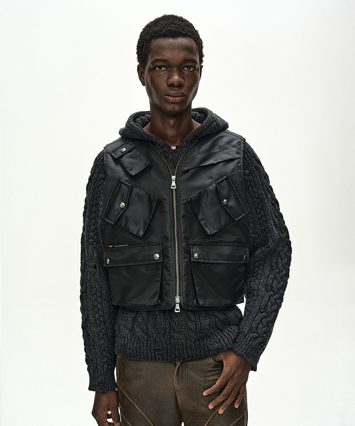 앤더슨벨(ADSB ANDERSSON BELL) ANDERSSON BELL X ALPHA INDUSTRIES FLIGHT VEST (BLACK)