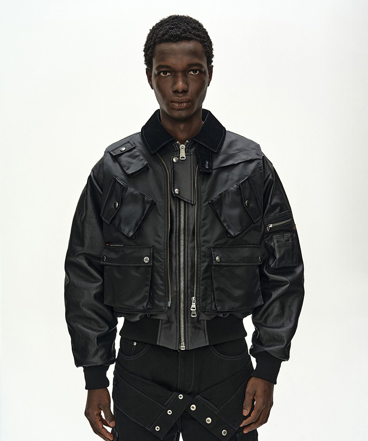 앤더슨벨(ADSB ANDERSSON BELL) ANDERSSON BELL X ALPHA INDUSTRIES CWU 45/P FLIGHT JACKET (BLACK)