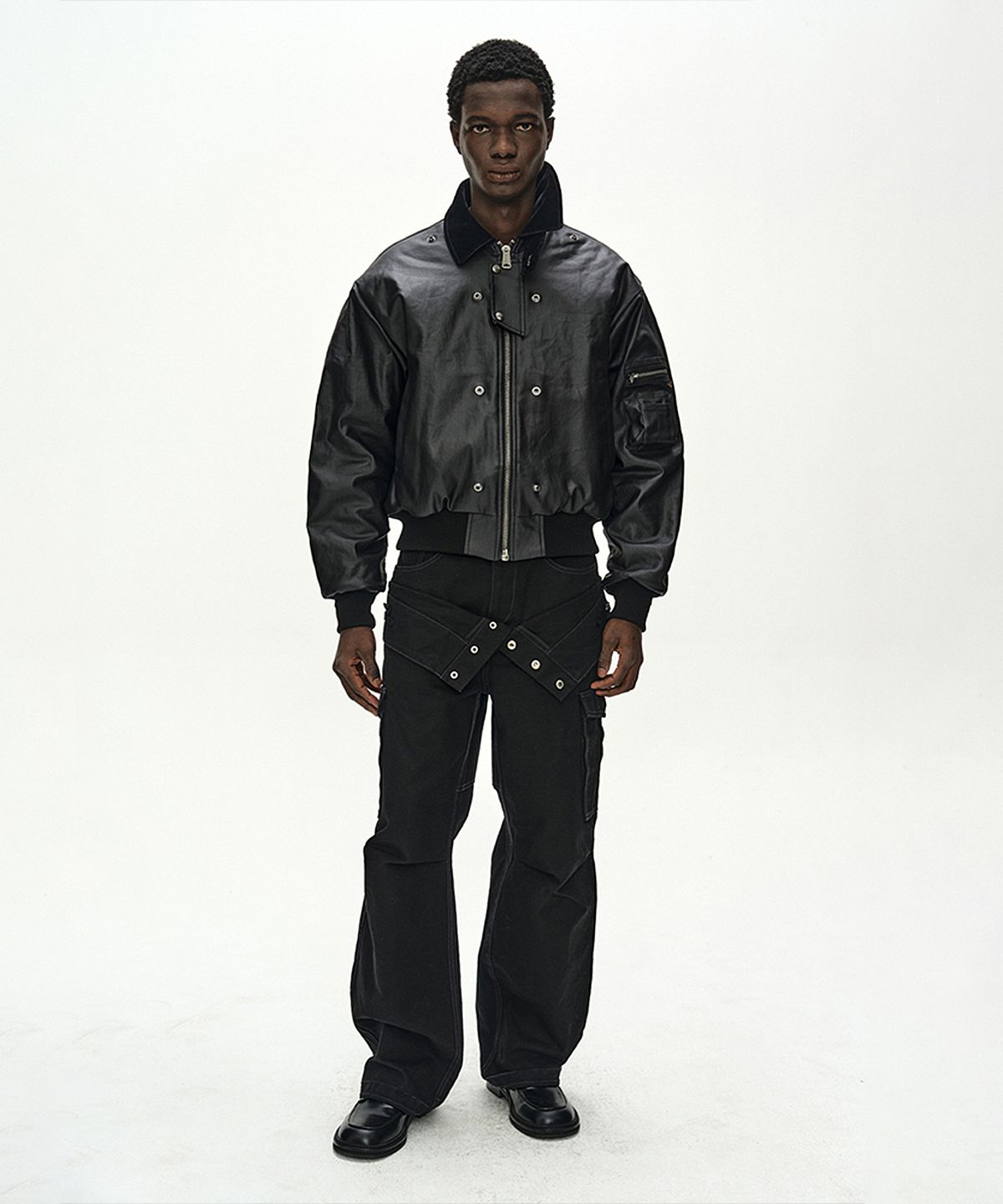 앤더슨벨(ADSB ANDERSSON BELL) ANDERSSON BELL X ALPHA INDUSTRIES CWU 45/P FLIGHT JACKET (BLACK)