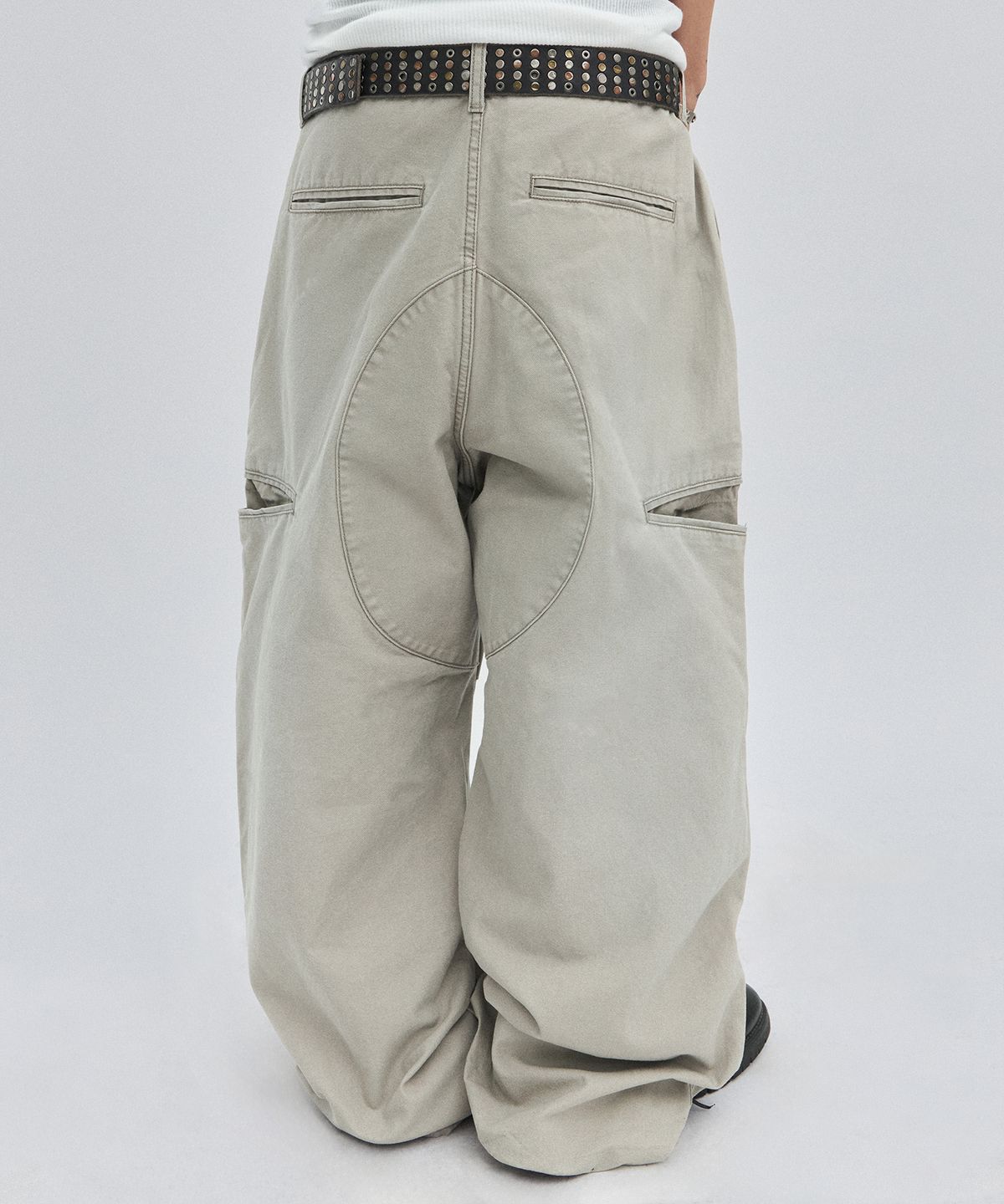 스웨이드(SUADE) UTILITY CARGO PANTS [GRAY]