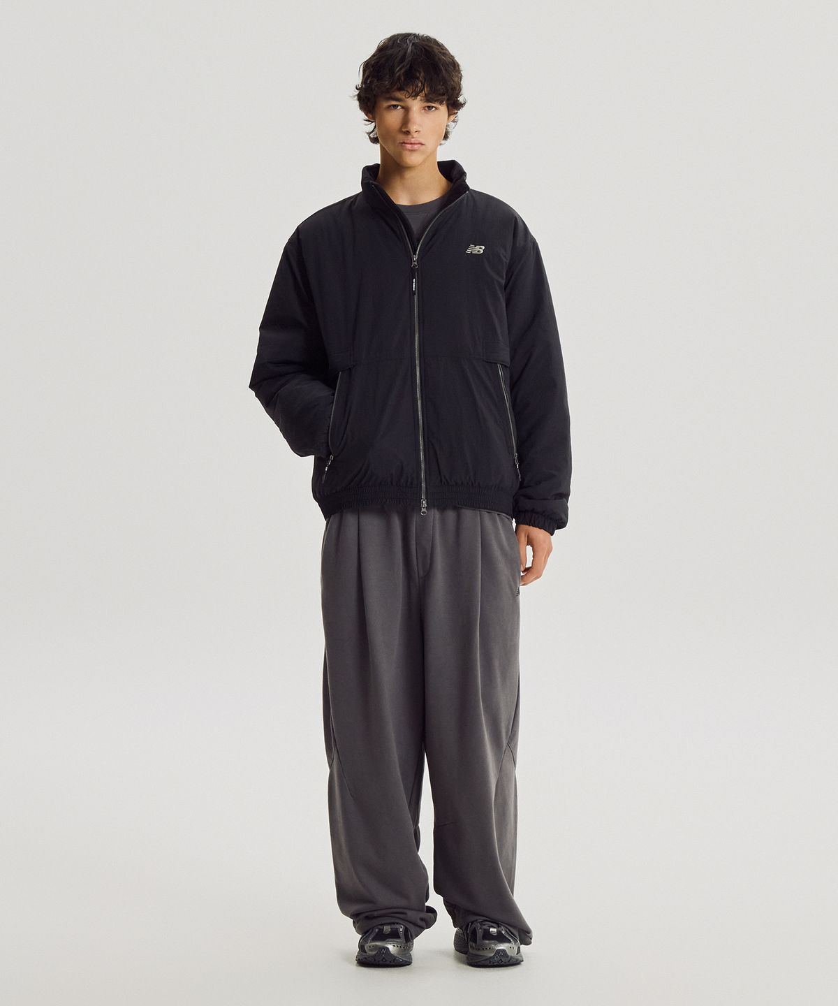 뉴발란스(NEW BALANCE) NBNQG41923 / UNI 헤리티지 스텐드넥 패딩 자켓 (BLACK)