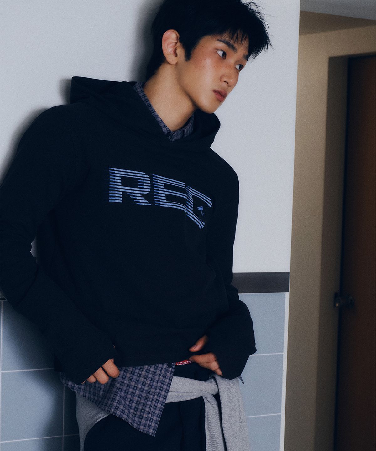 레코딩하우스(RECORDINGHOUSE) REC GRAPHIC RIB HOODIE [CHARCOAL]