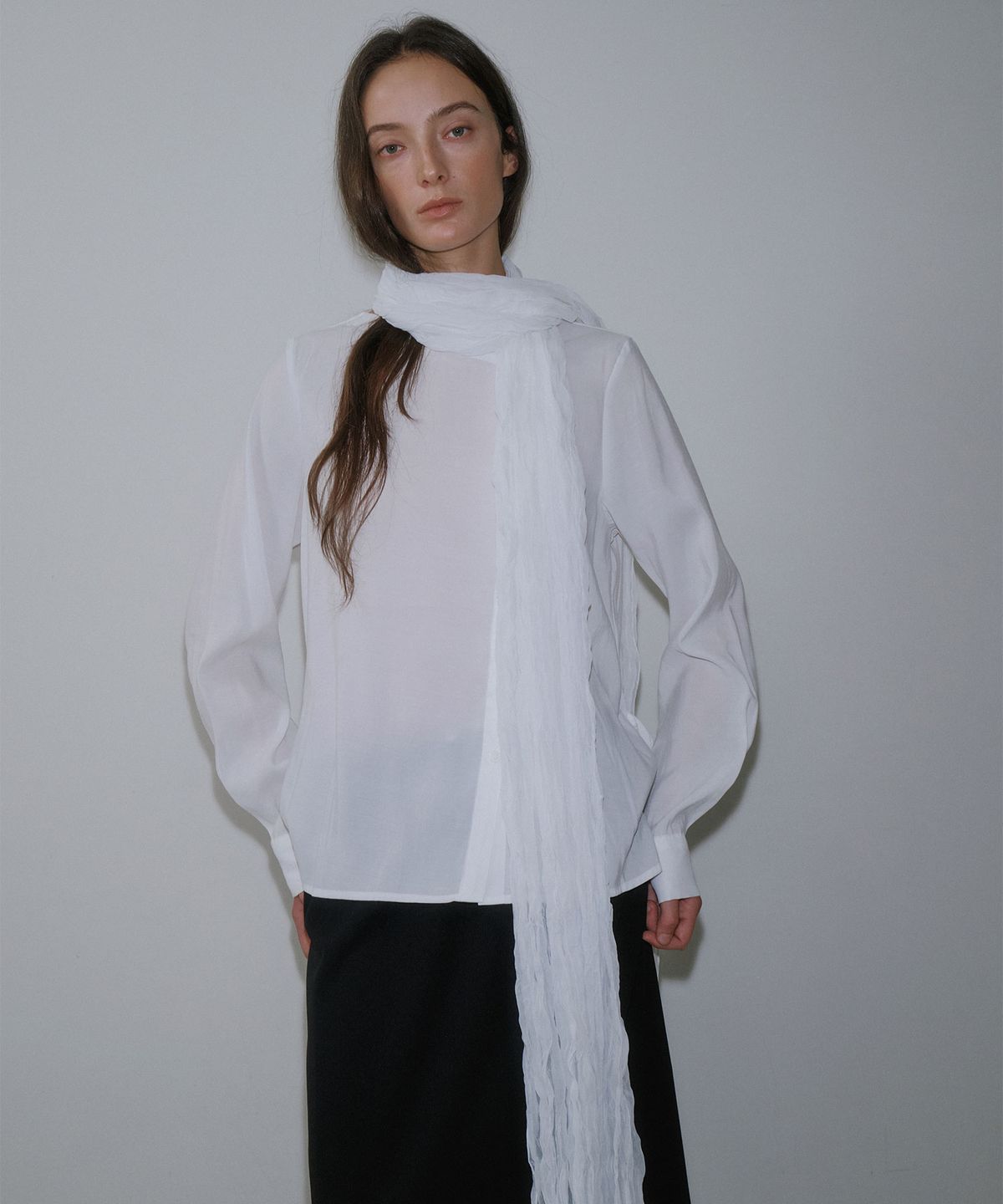 가더(GARDER) Zue Crinkle Muffler (White)