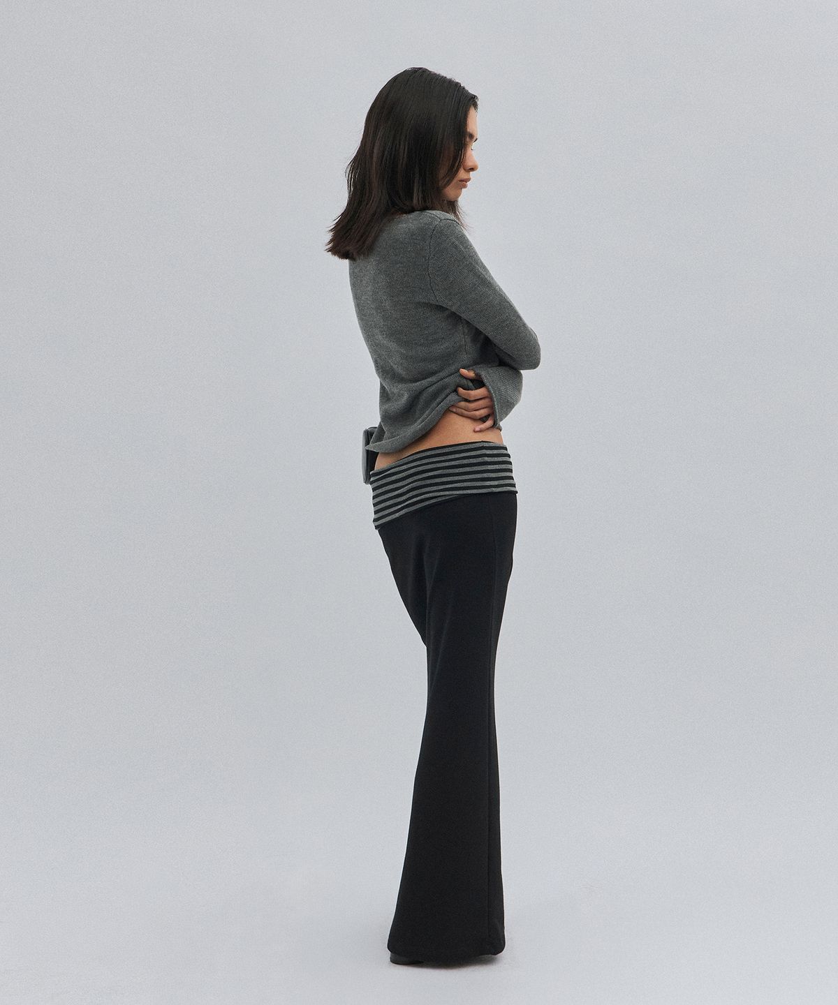 스웨이드(SUADE) BOAT NECK KNIT [GRAY]