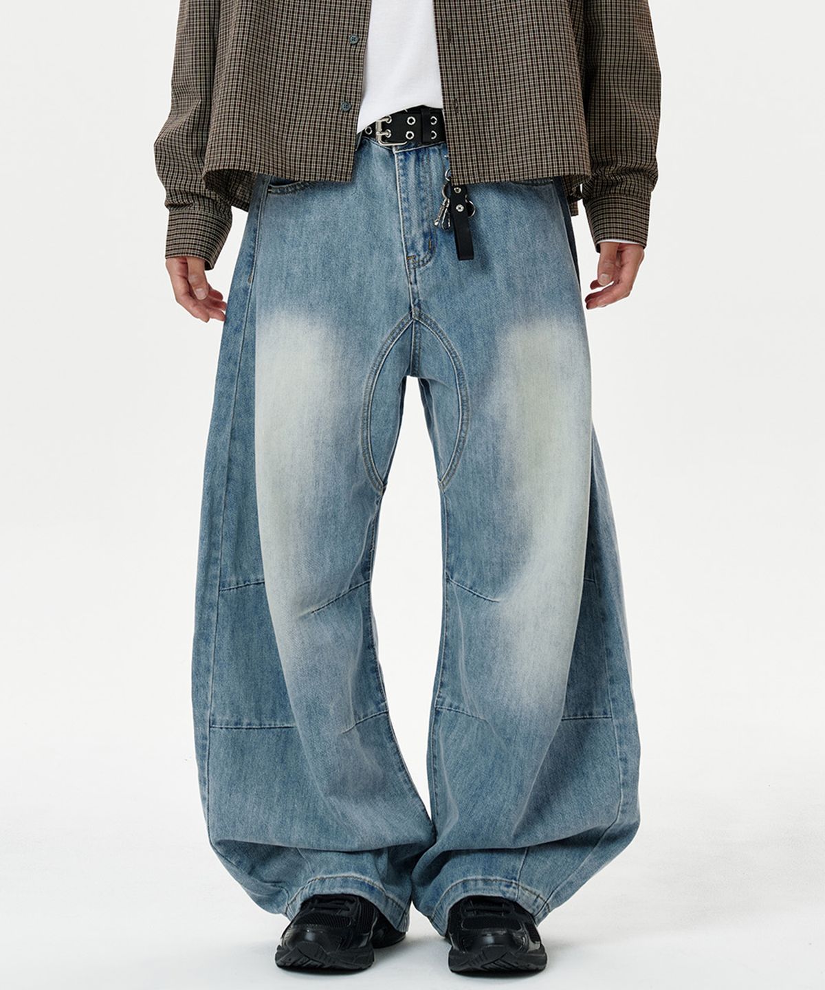 딥센스(DEEP SENSE) Rivet Slit Curved Denim Pants - blue