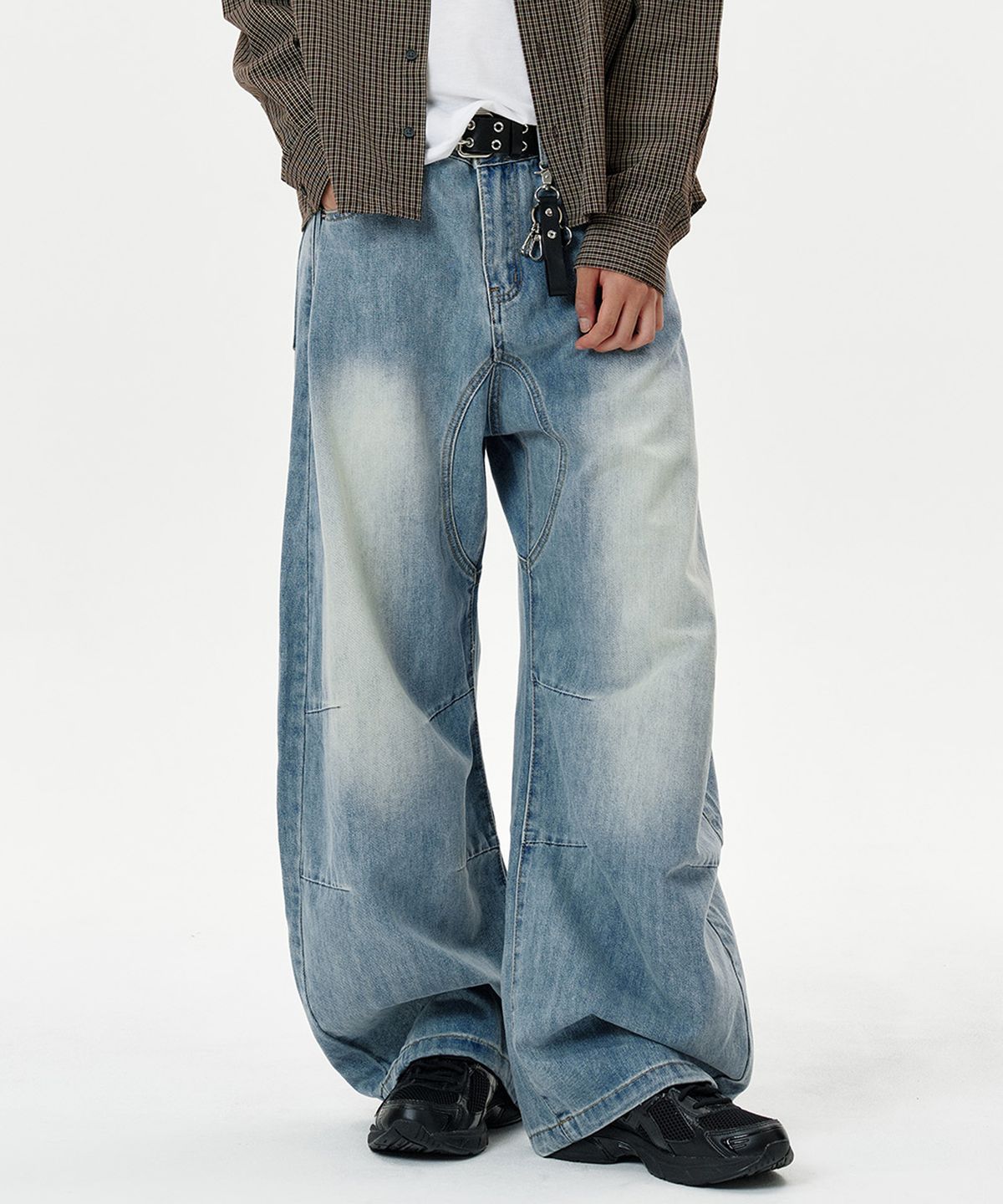 딥센스(DEEP SENSE) Rivet Slit Curved Denim Pants - blue