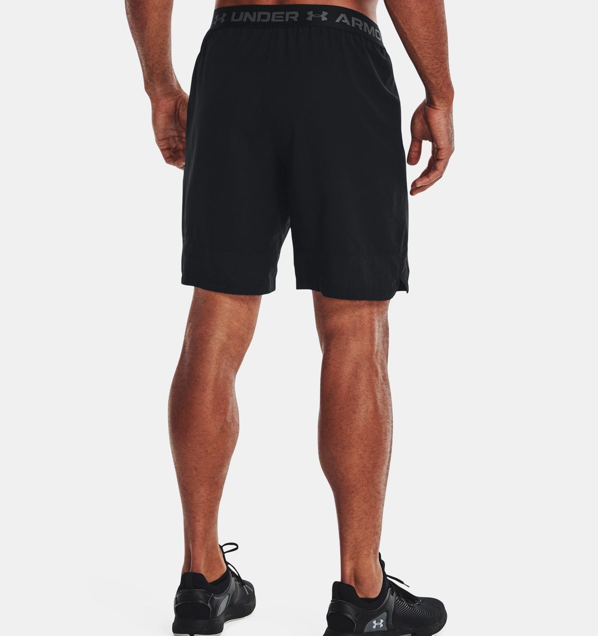 언더아머(UNDERARMOUR) 남성 UA 배니시 우븐 쇼츠 1370382-001