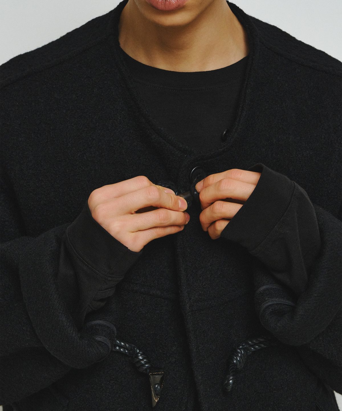 엔도어(ENDOOR) Morrow Hooded Duffle Short Coat (Black)