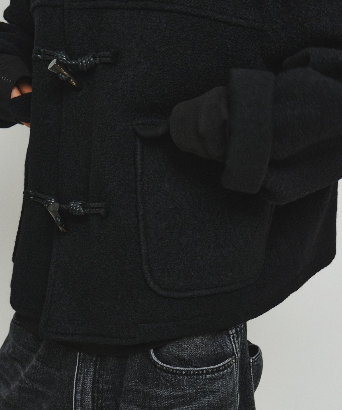 엔도어(ENDOOR) Morrow Hooded Duffle Short Coat (Black)