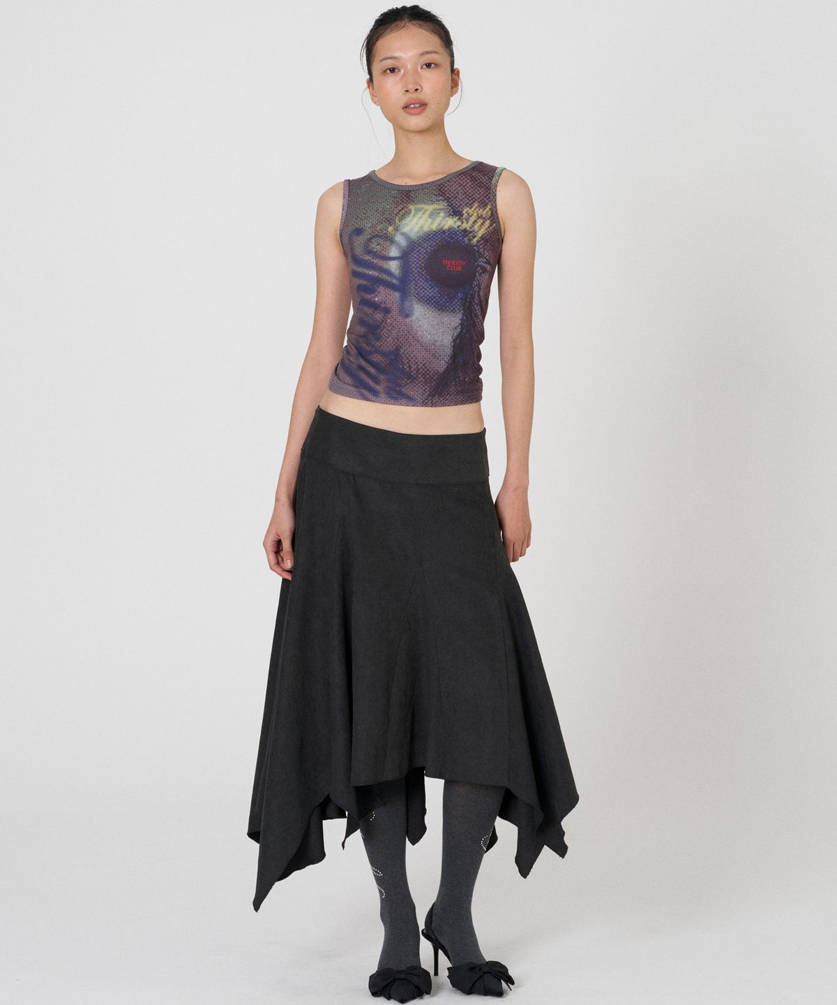 떨스티클럽(THIRSTYCLUB) Smooth black unbalance skirt