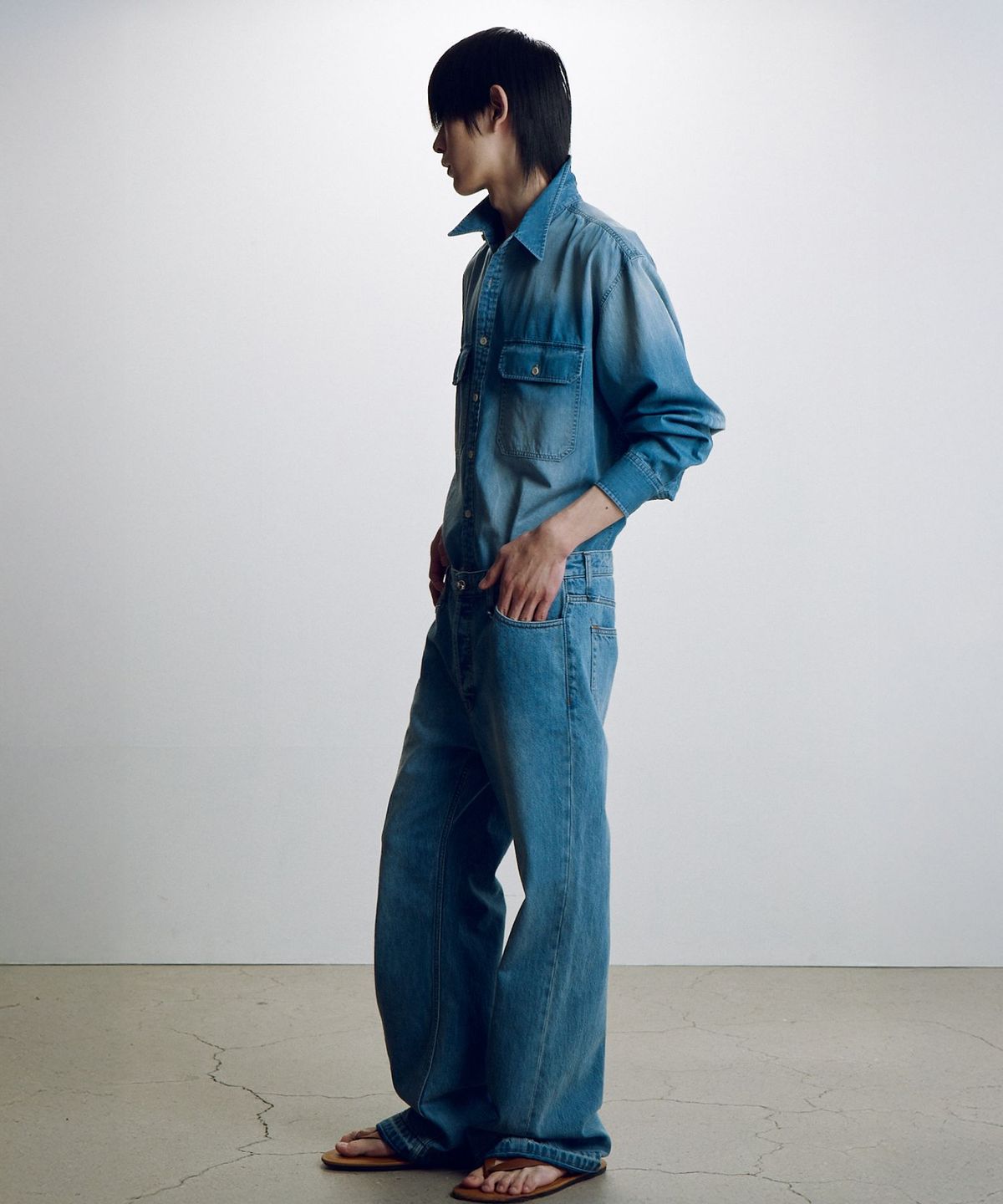 순진(SOONJEANS) 밑단워싱 플레어 레그 팬츠 [BLUE]