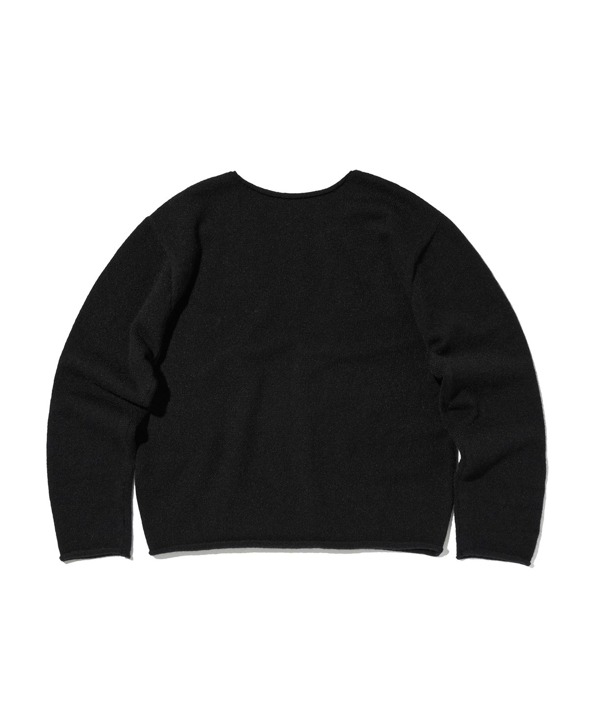 스웨이드(SUADE) V NECK ROLLED KNIT [BLACK]