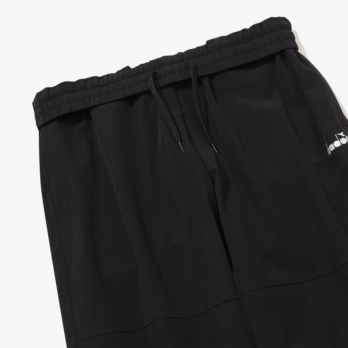 디아도라(diadora) 테니스타 조거 팬츠 BLACK