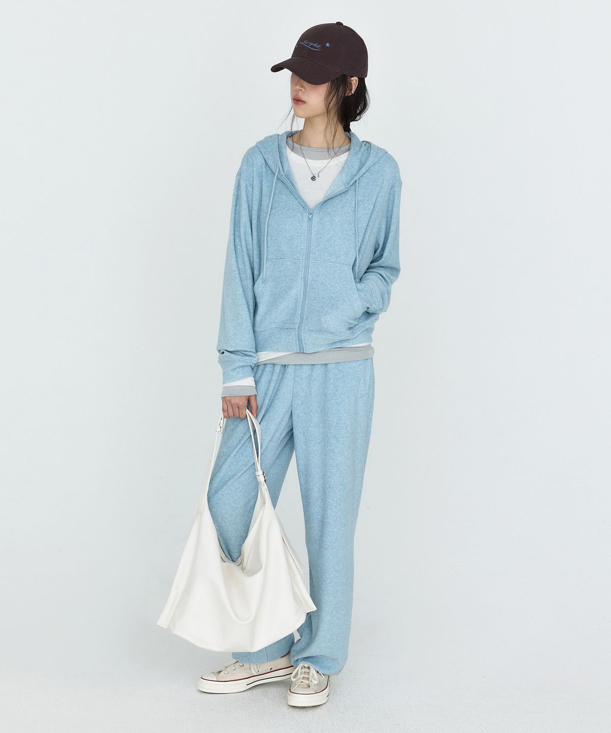 몽돌(MONGDOL) 소프트 에센셜 밴딩 조거 팬츠 블루 MDPT090BLUE