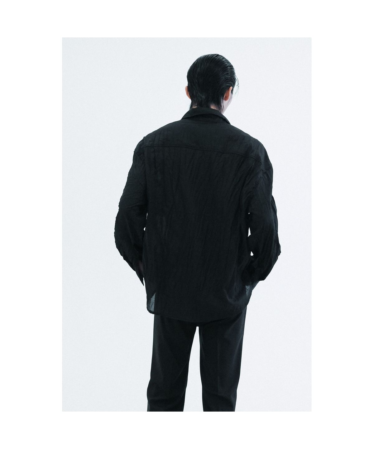 룬케이브(LUNECAVE) Black Oversized Wrinkle Shirt