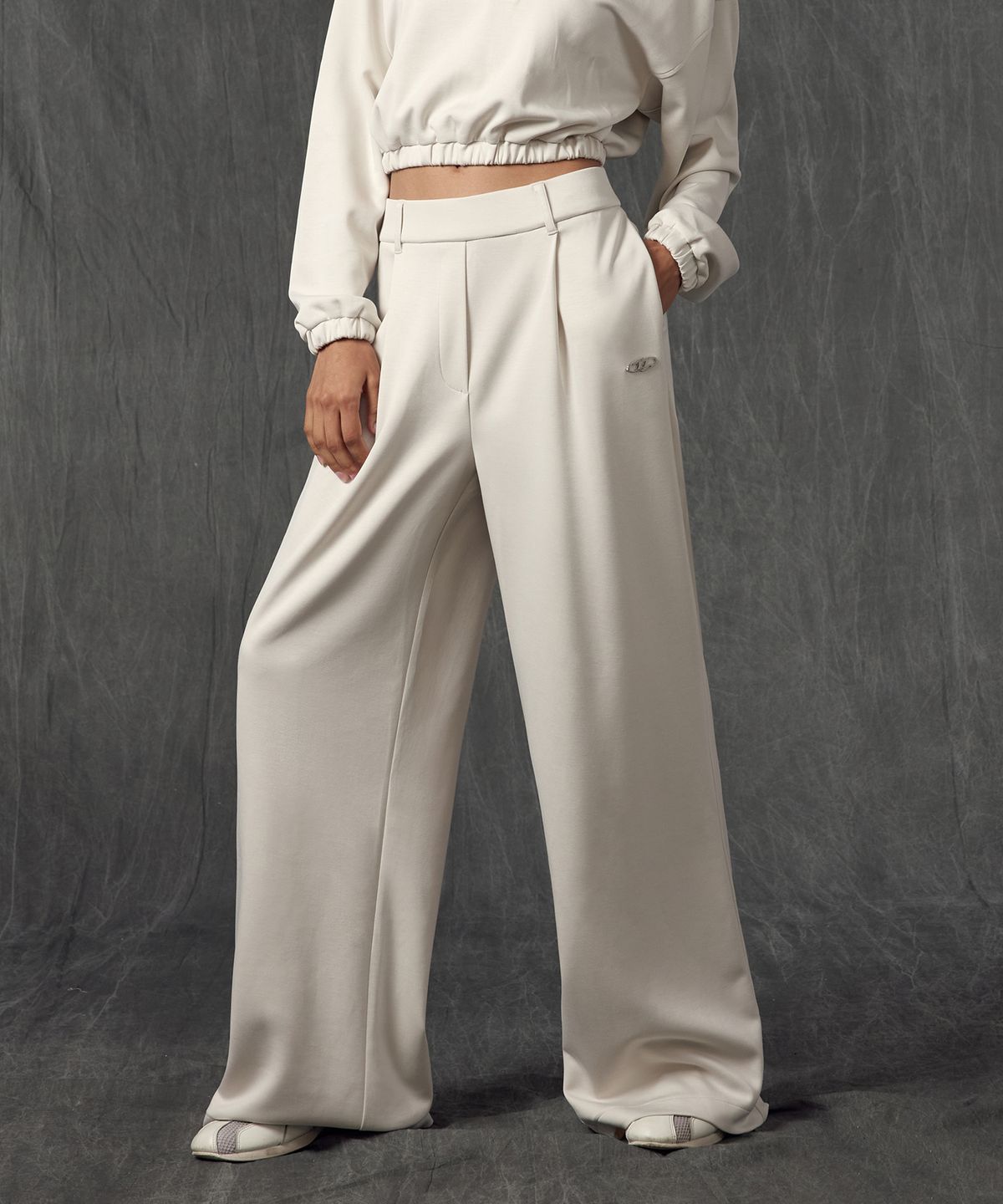 본투윈(BORN TO WIN) W B PENDANT TROUSER [IVORY]