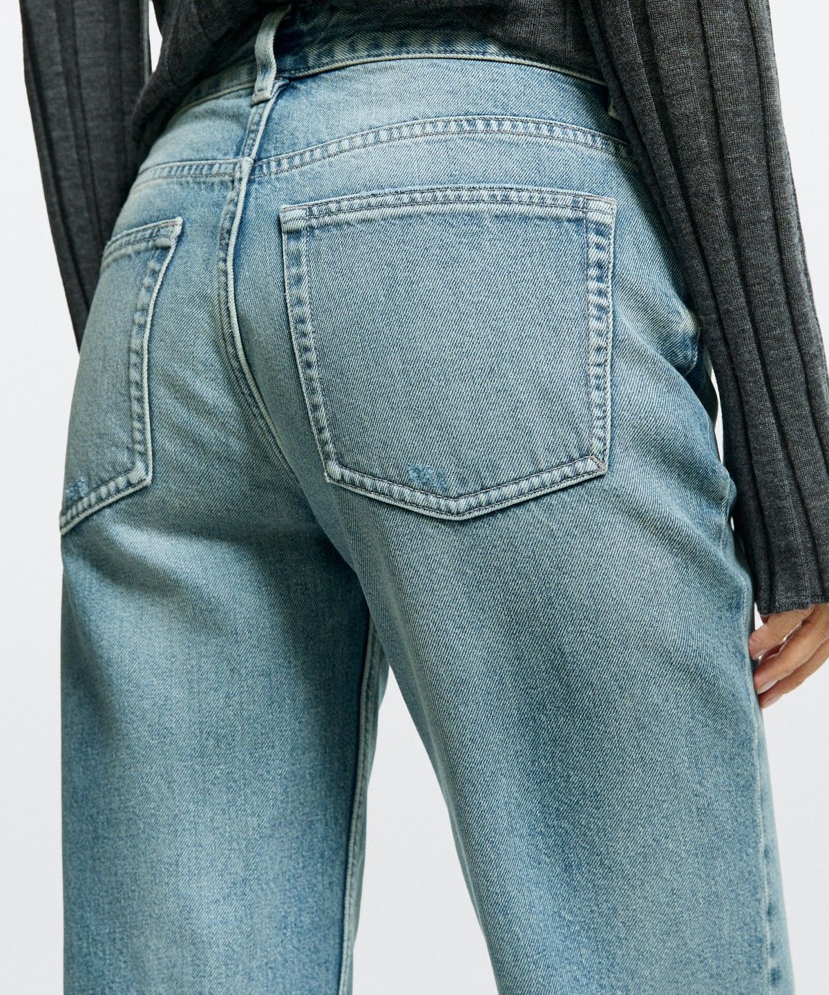 마시모두띠(MASSIMO DUTTI) 미드라이즈 스토브파이프핏 프레이드 헴 진